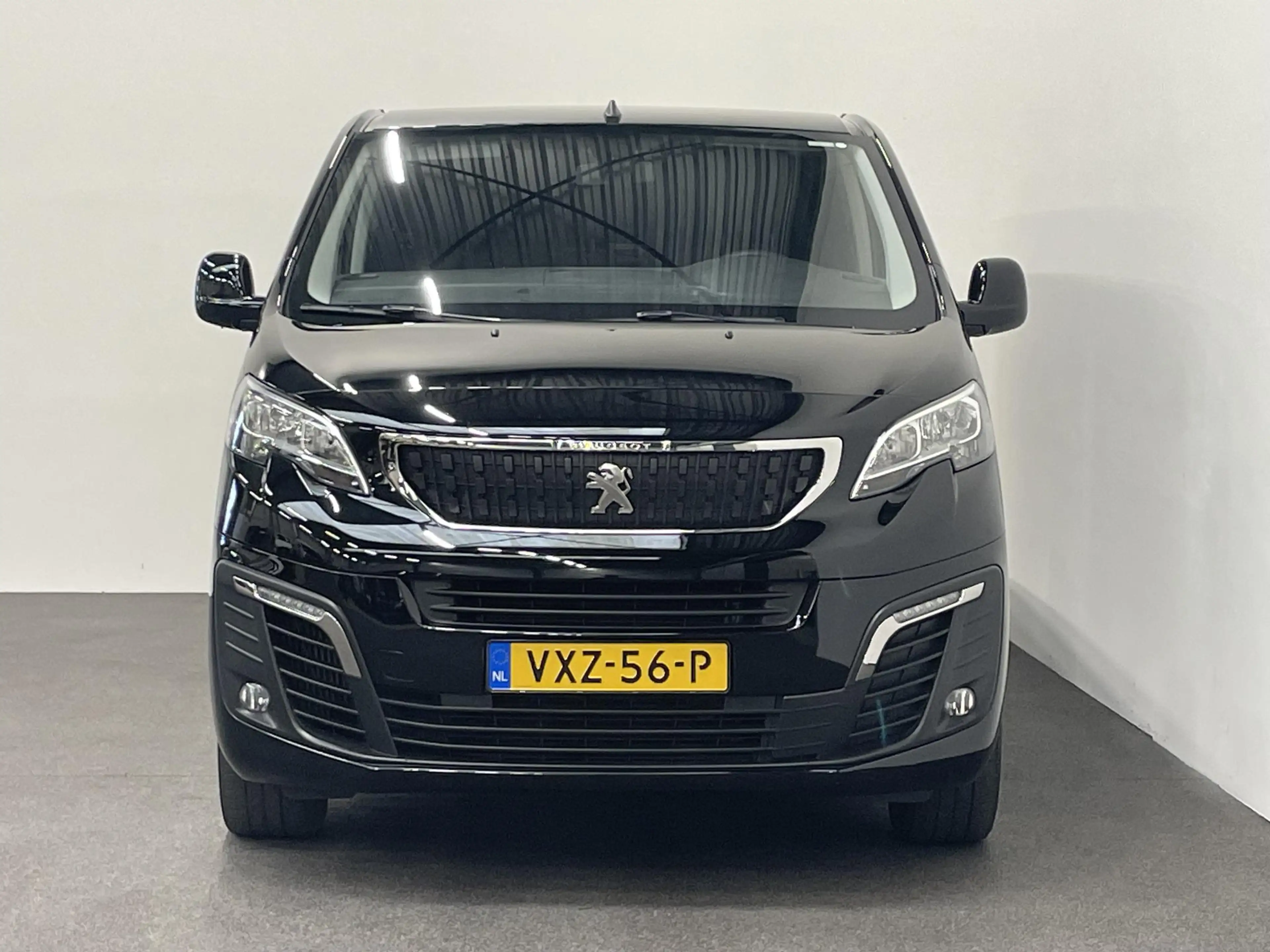 Peugeot Expert 2.0 BlueHDI 180pk Automaat Dubbele Cabine Navigati — photo 11