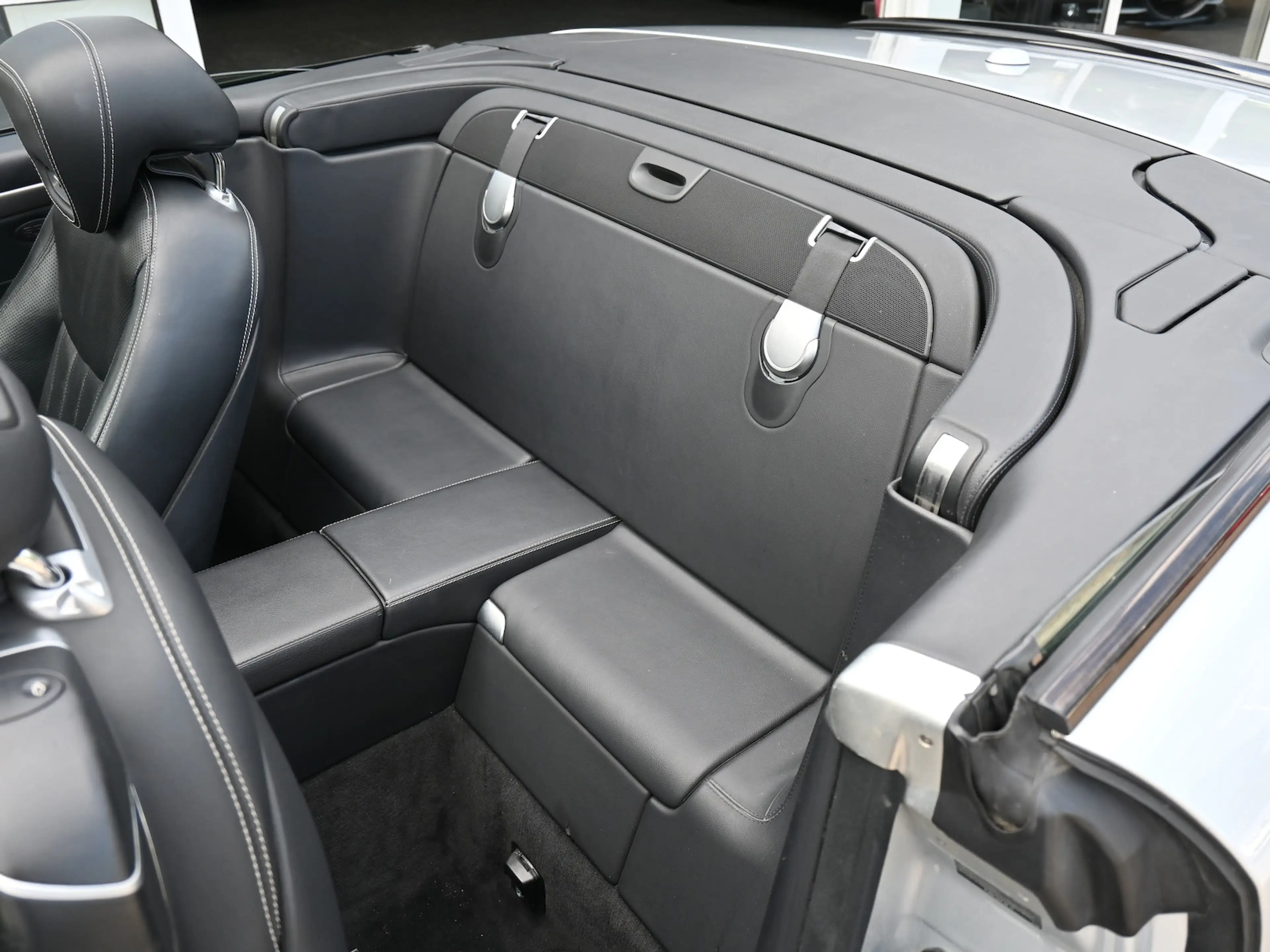 Mercedes-Benz SL 500 / 550 *AMG-Line* °Letzter V8-Sauger° — photo 4