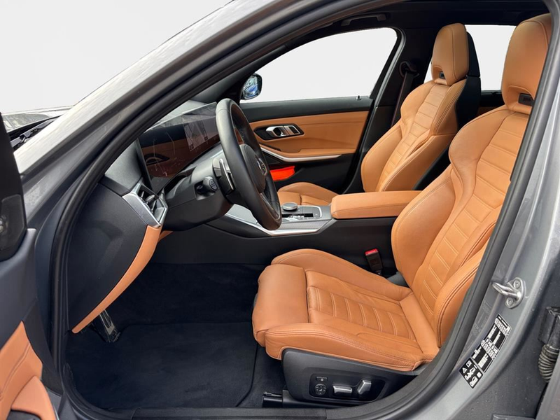 BMW 330 M Sport Pro — photo 11