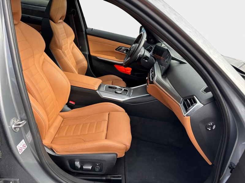 BMW 330 M Sport Pro — photo 15