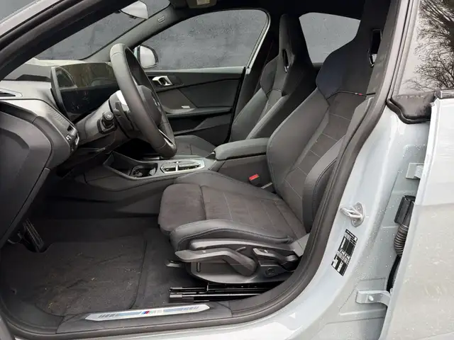 BMW M view 8