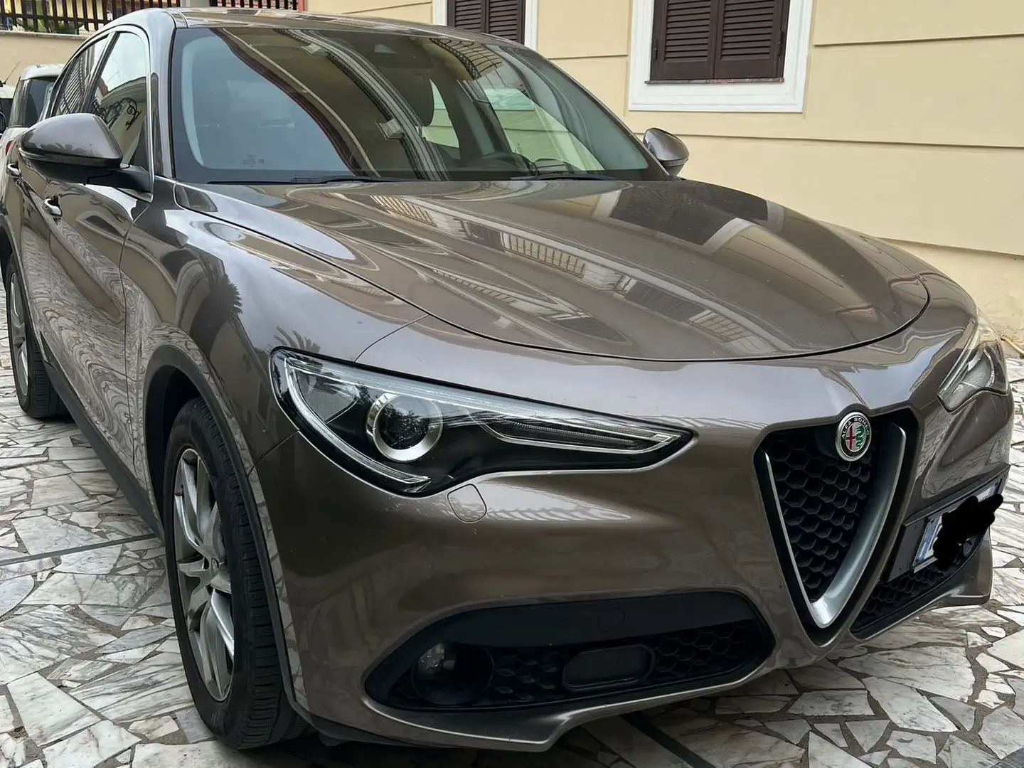 Alfa Romeo Stelvio Stelvio 2.2 t Super rwd 180cv auto Brązowy - 1