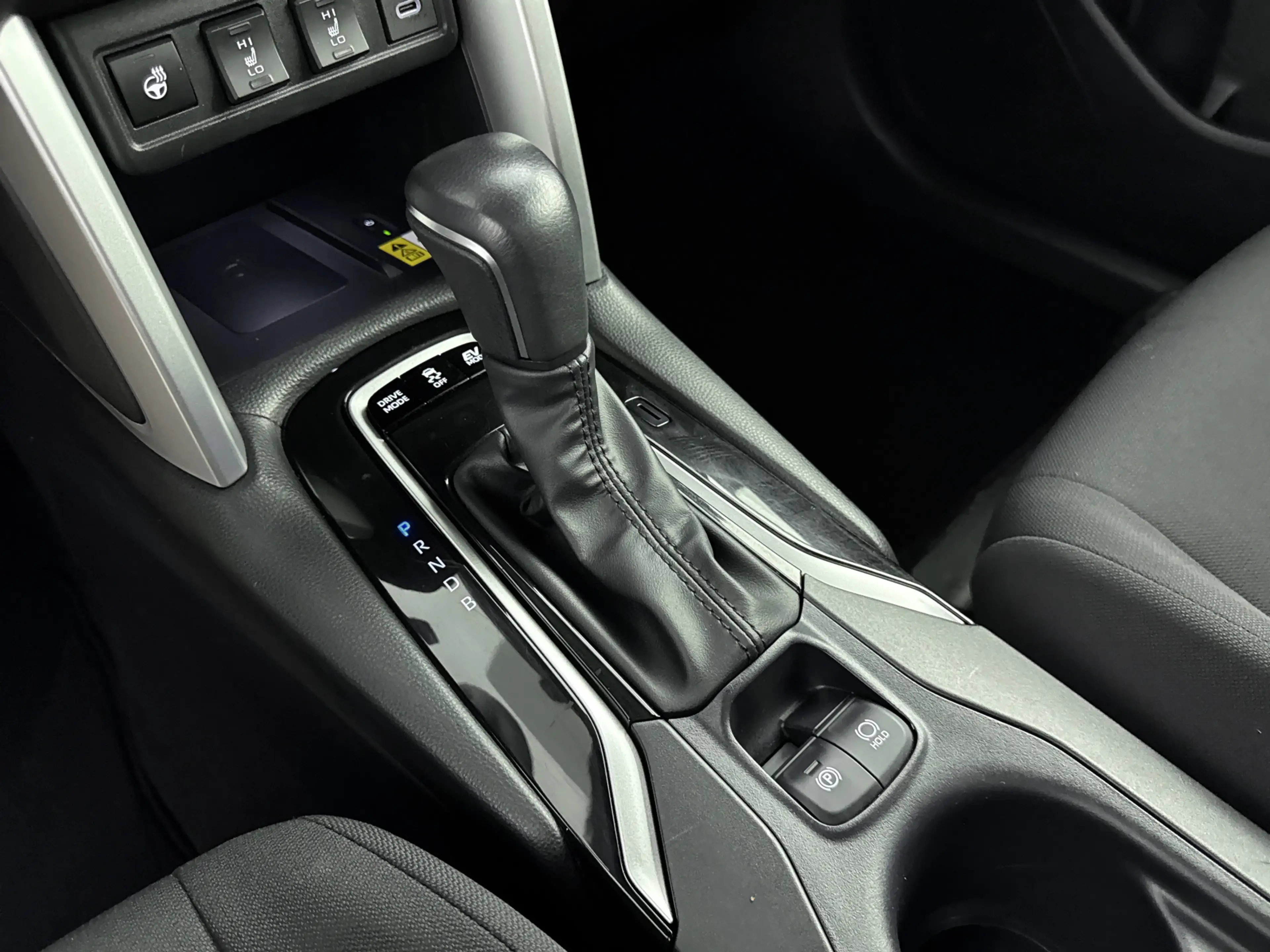 Toyota Corolla Cross Hybrid 140 Dynamic | Voorruit-Stuur-Stoelverwarmin — photo 14