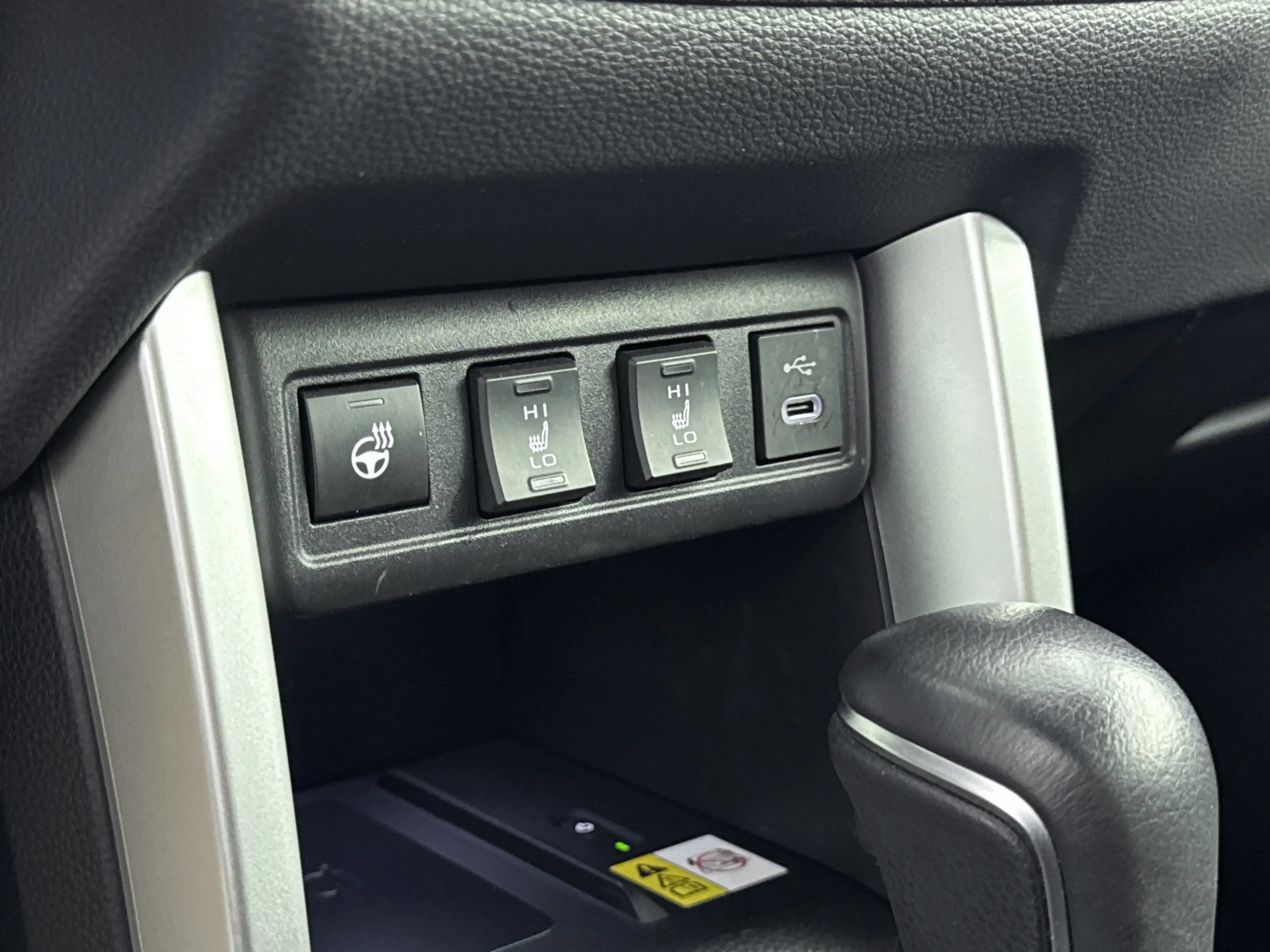 Toyota Corolla Cross Hybrid 140 Dynamic | Voorruit-Stuur-Stoelverwarmin — photo 13