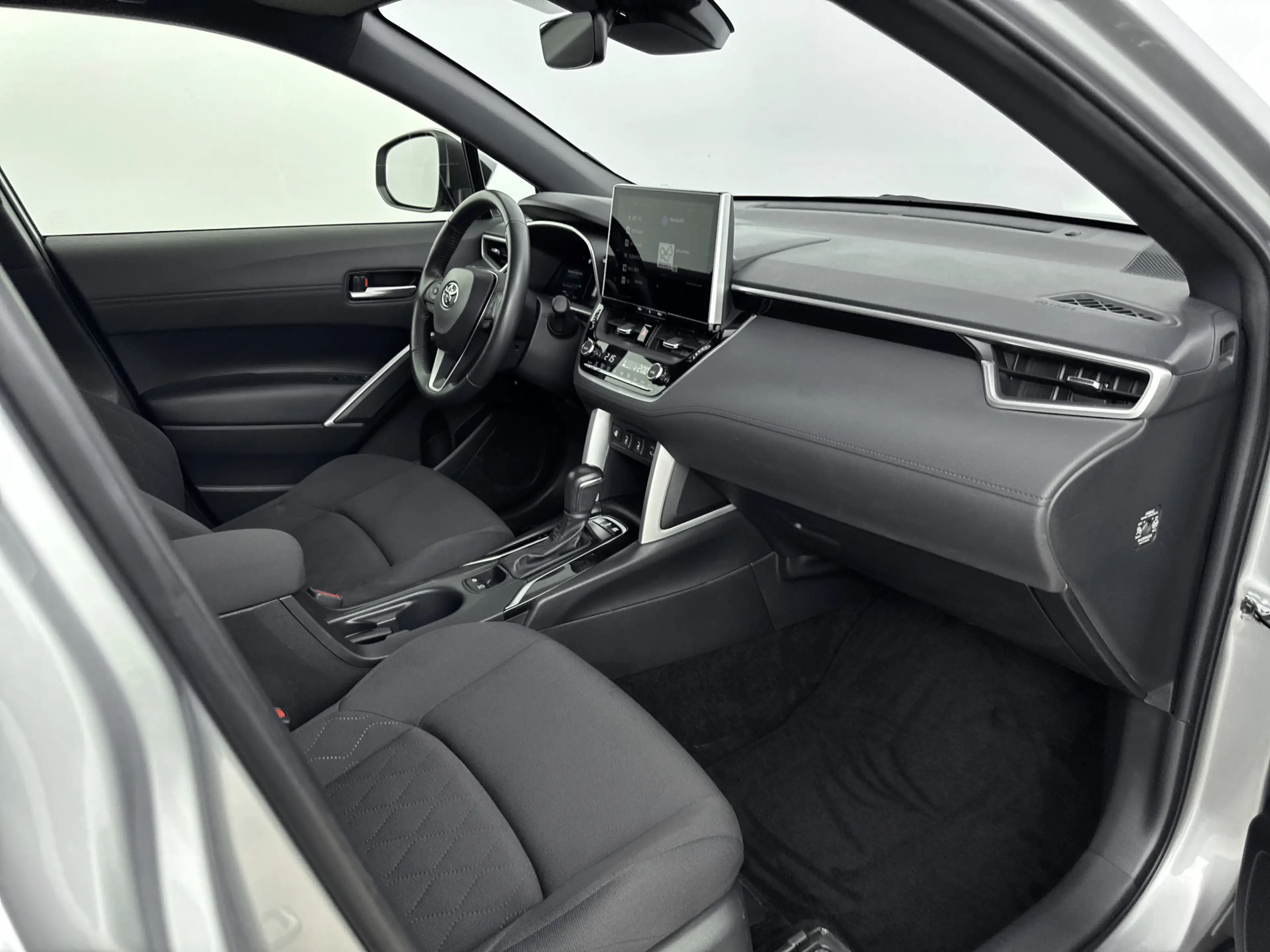 Toyota Corolla Cross Hybrid 140 Dynamic | Voorruit-Stuur-Stoelverwarmin — photo 9