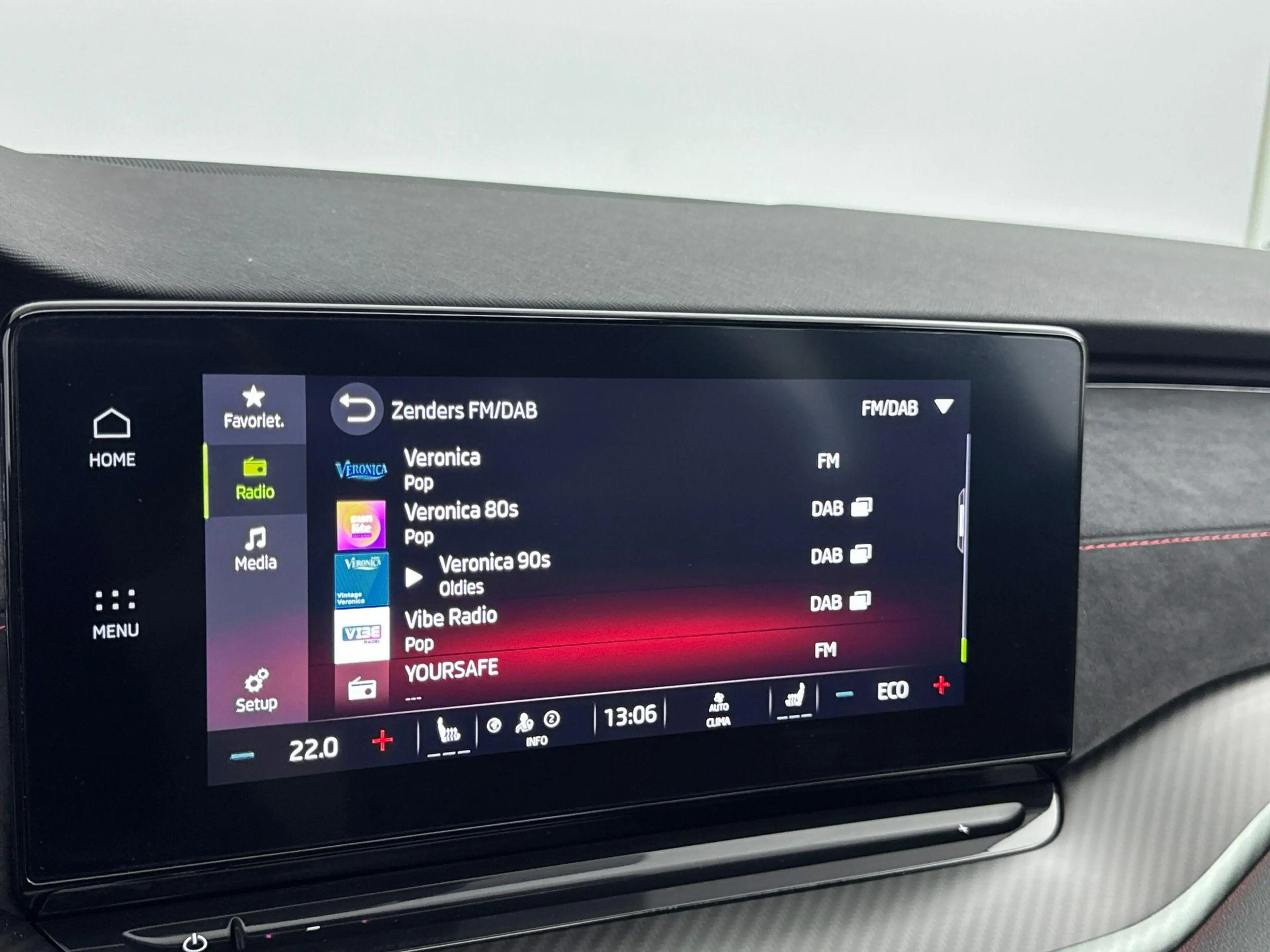 Skoda Octavia Combi 1.4 TSI RS iV PHEV Business Panoramadak | Ca — photo 7
