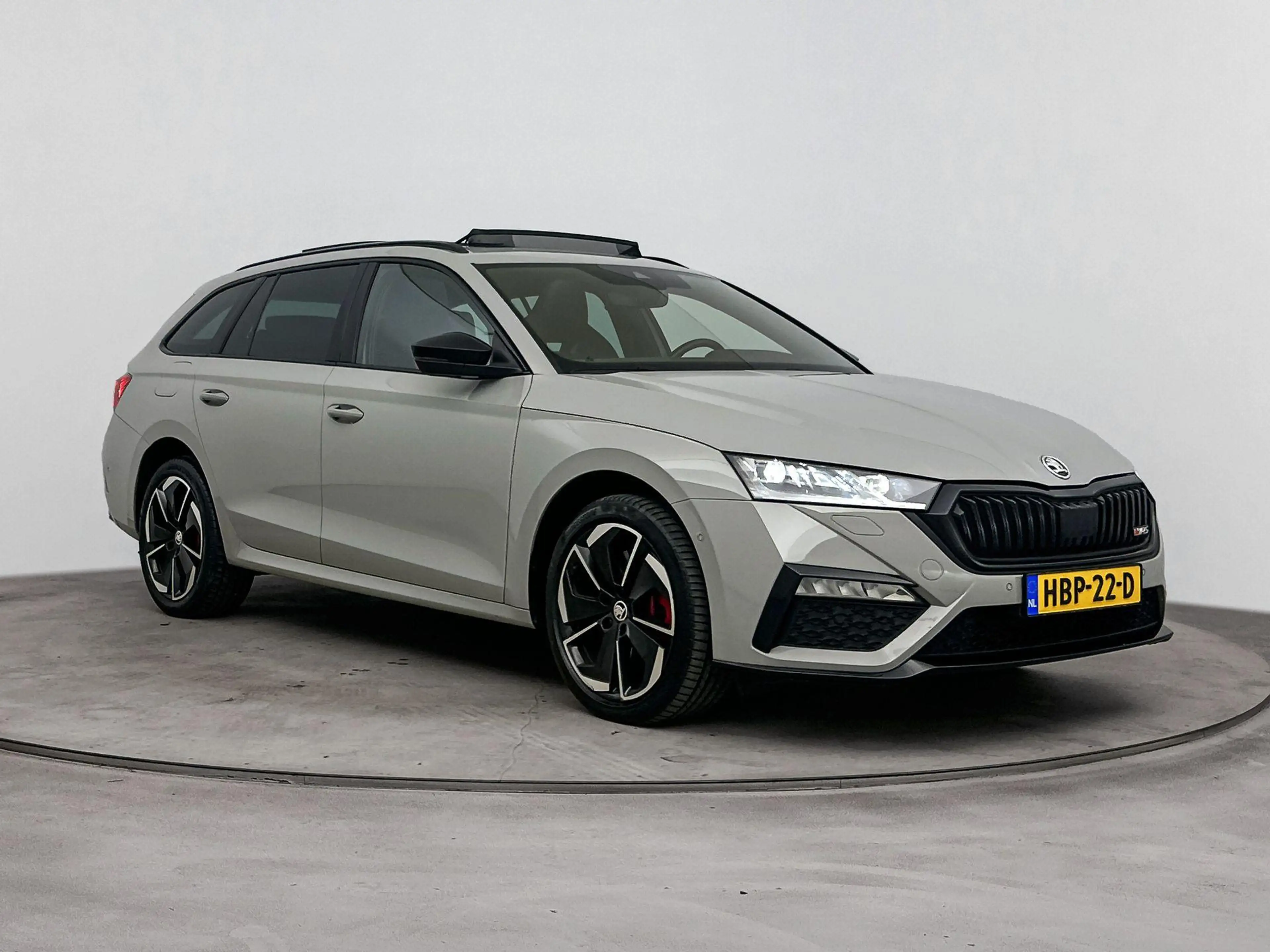 Skoda Octavia Combi 1.4 TSI RS iV PHEV Business Panoramadak | Ca — photo 6