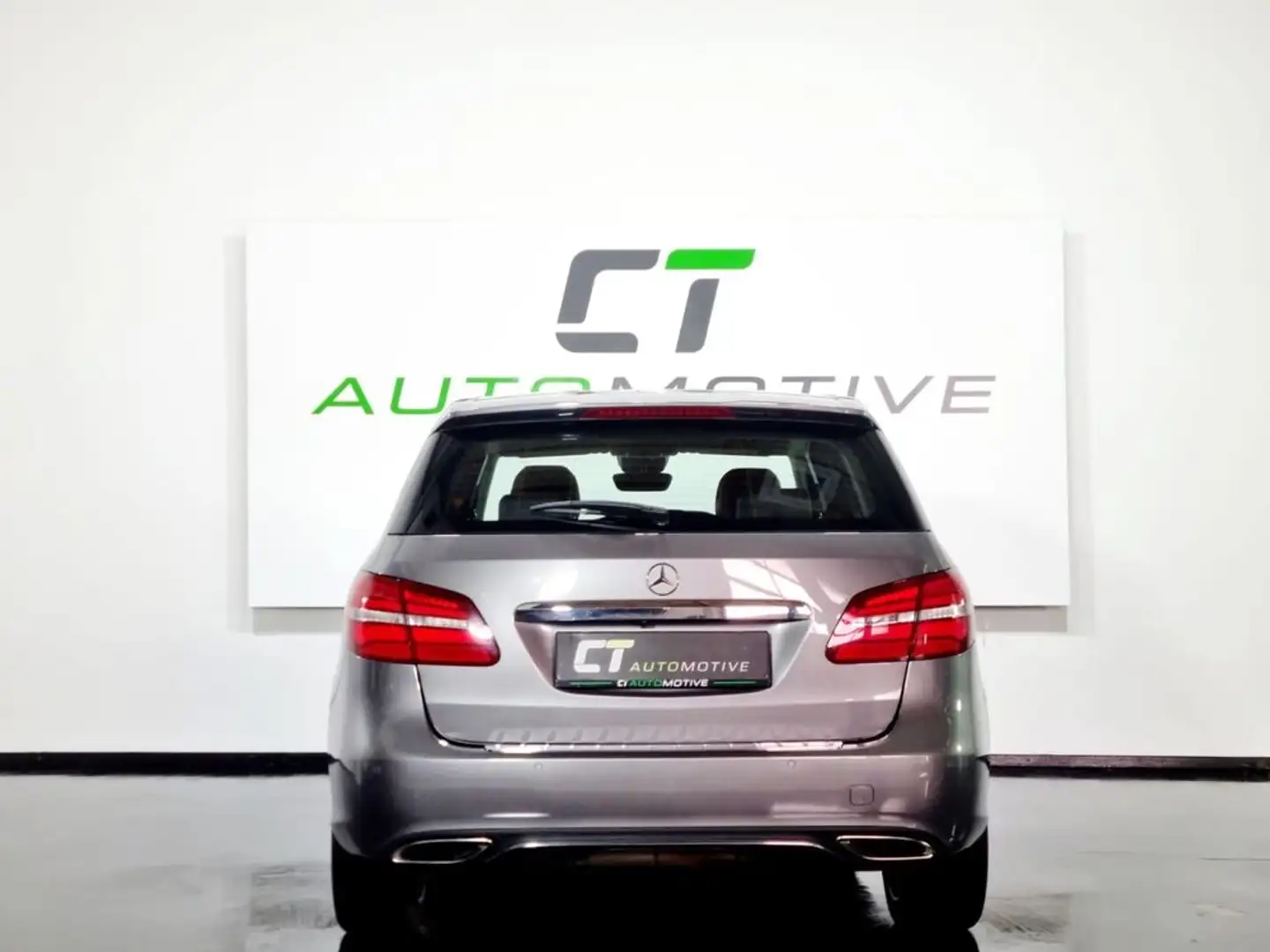 Mercedes-Benz B 200 d 4MATIC Aut. Grau - 2