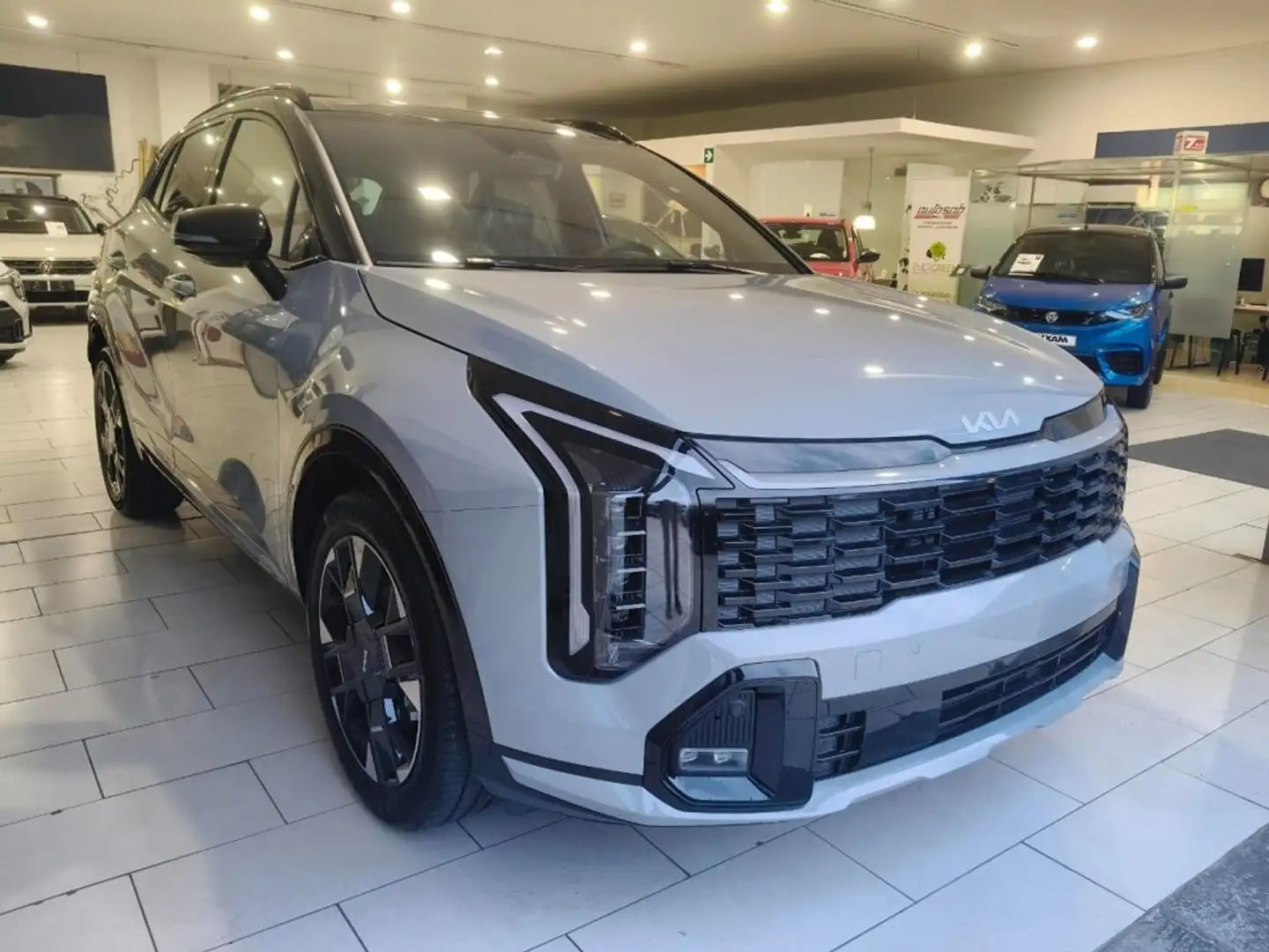 Kia Sportage 1.6 MHEV Business 7 Anni Garanzia Silber - 1