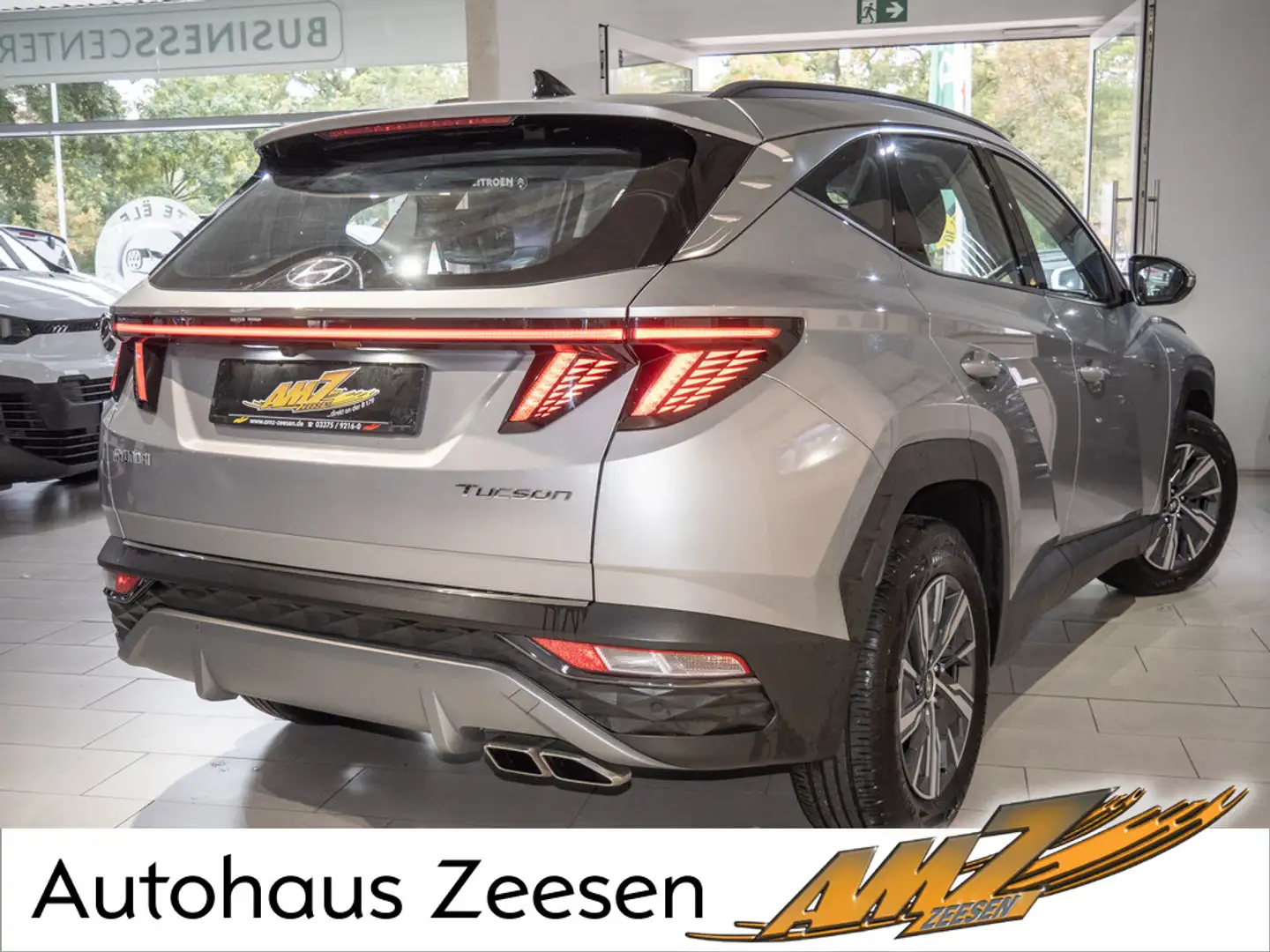 Hyundai TUCSON 1.6 T-GDI Select 48V 2WD KAMERA PDC Silber - 2
