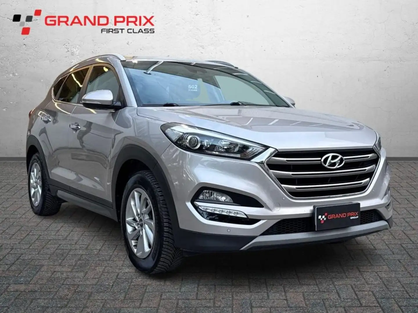 Hyundai TUCSON 1.7 CRDi DCT XPossible Gris - 2