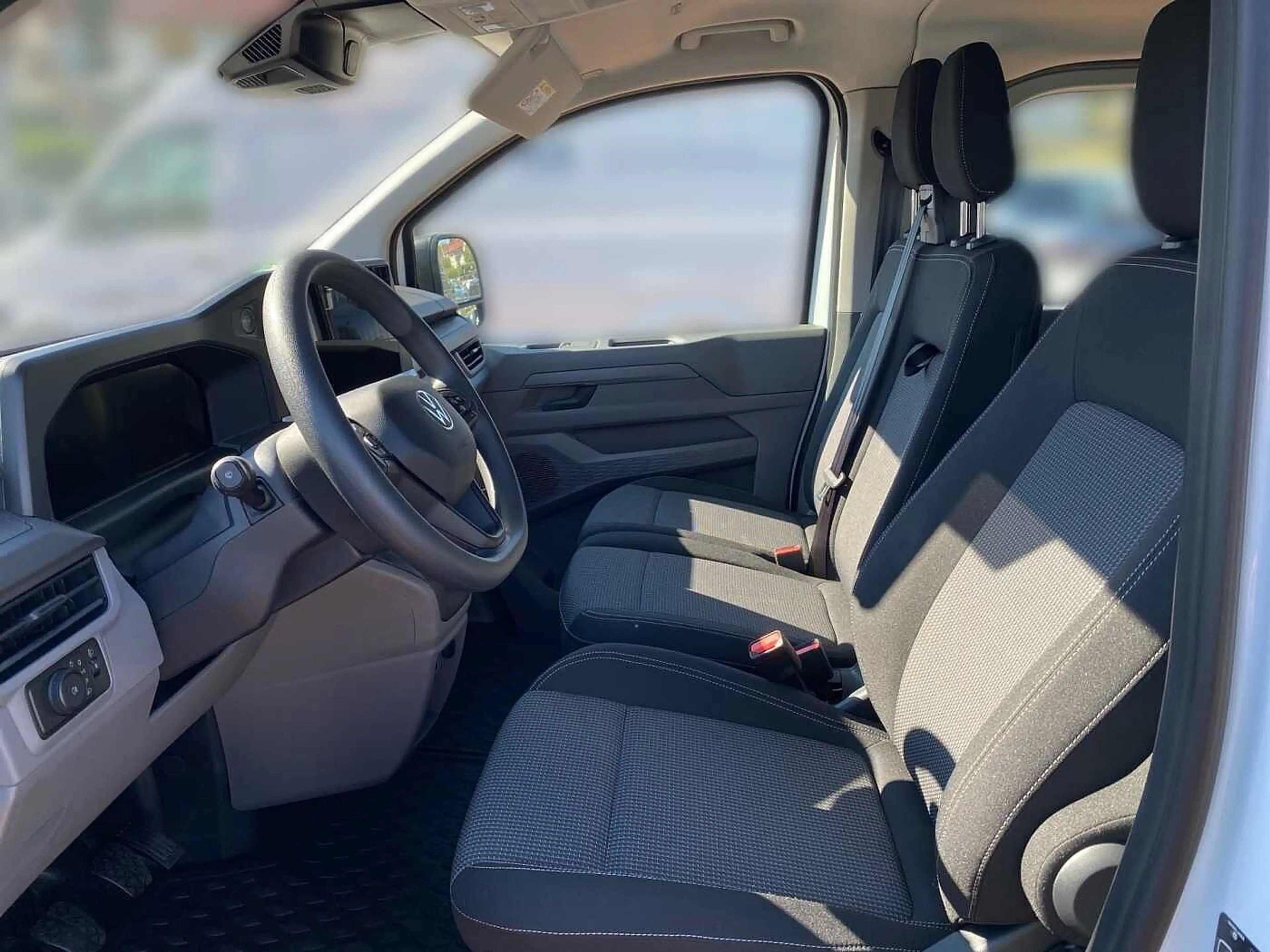 Volkswagen Transporter Plus 2.0 TDI LR — photo 10