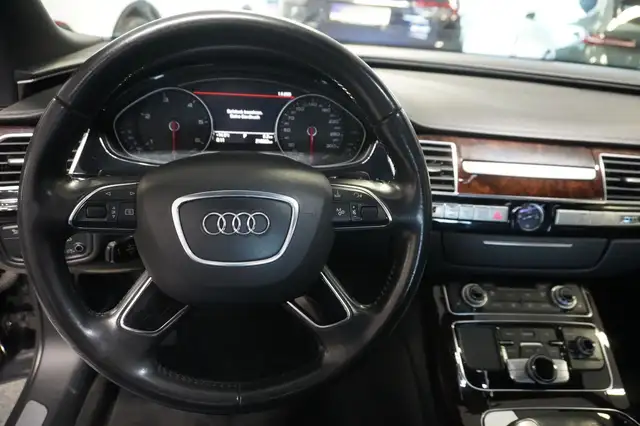 Audi A8 view 12