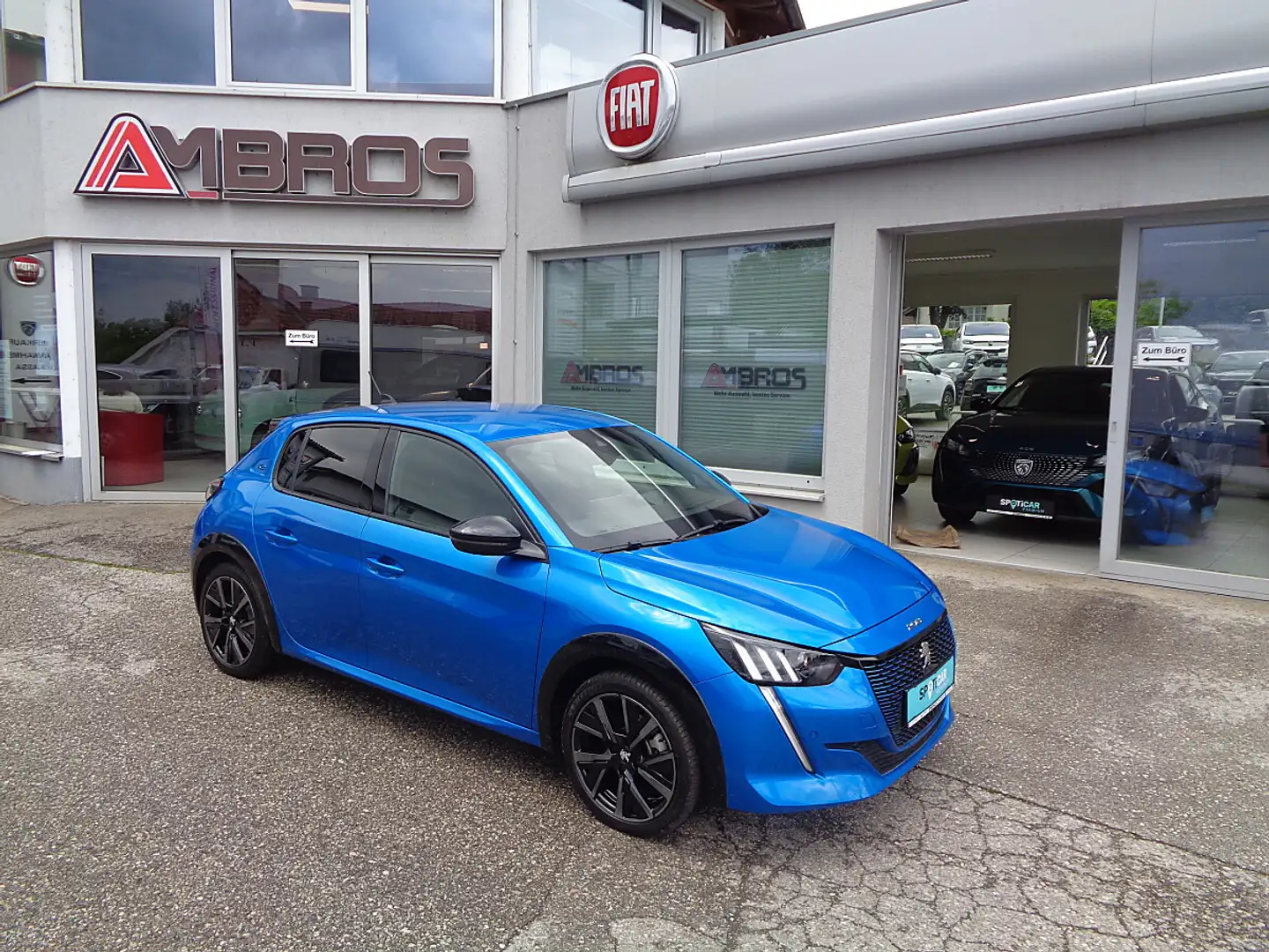 Peugeot e-208 50kWh Elektro GT TOP Ausstattung Blau - 1
