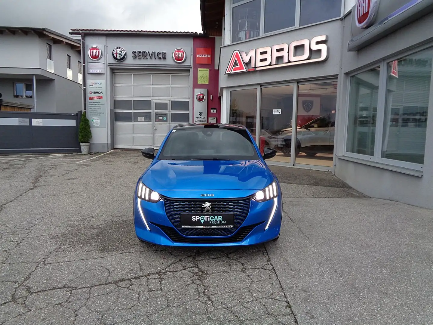 Peugeot e-208 50kWh Elektro GT TOP Ausstattung Blau - 2