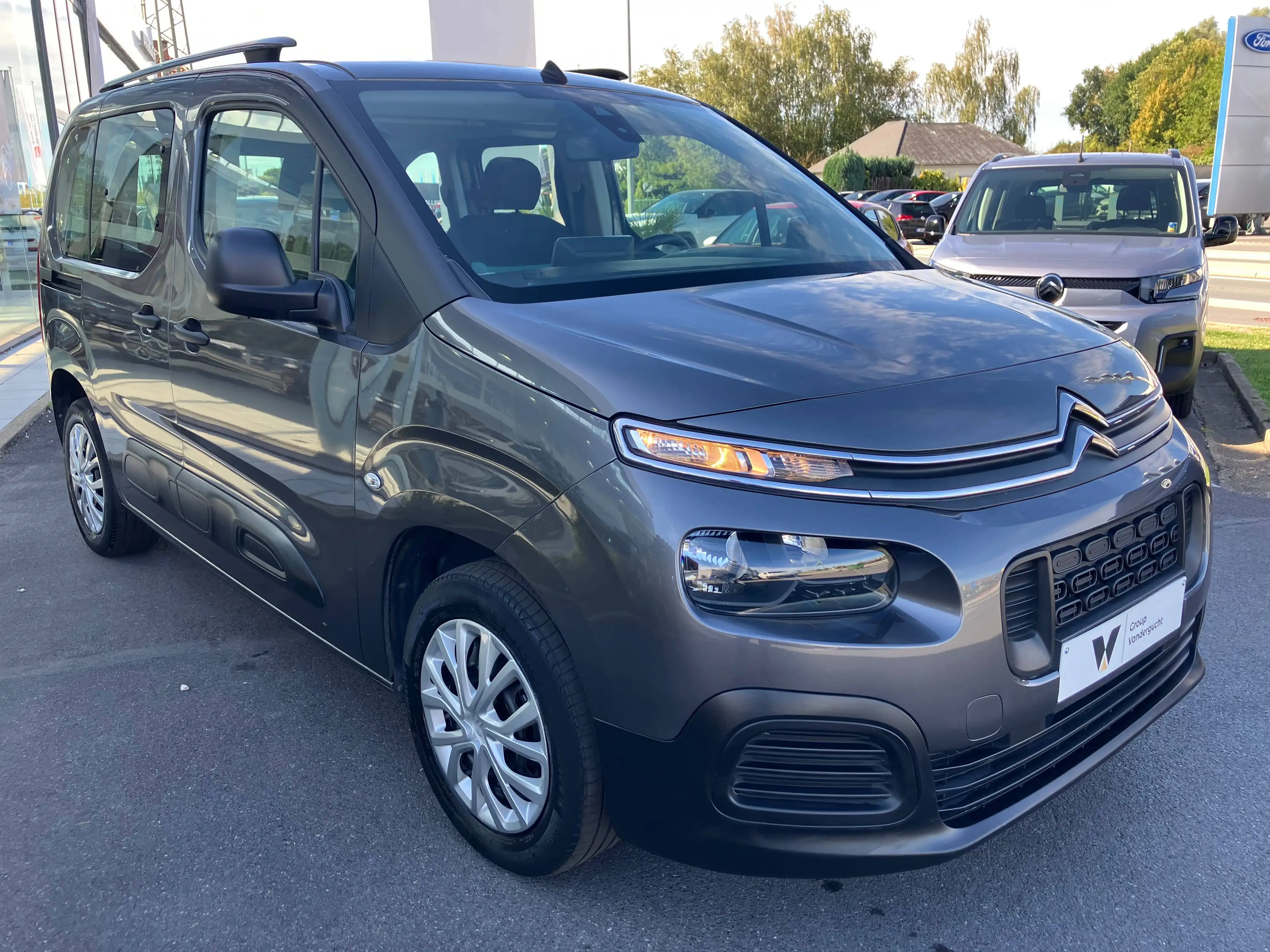 Citroen Berlingo 12PURETECH 110 FEEL — photo 6