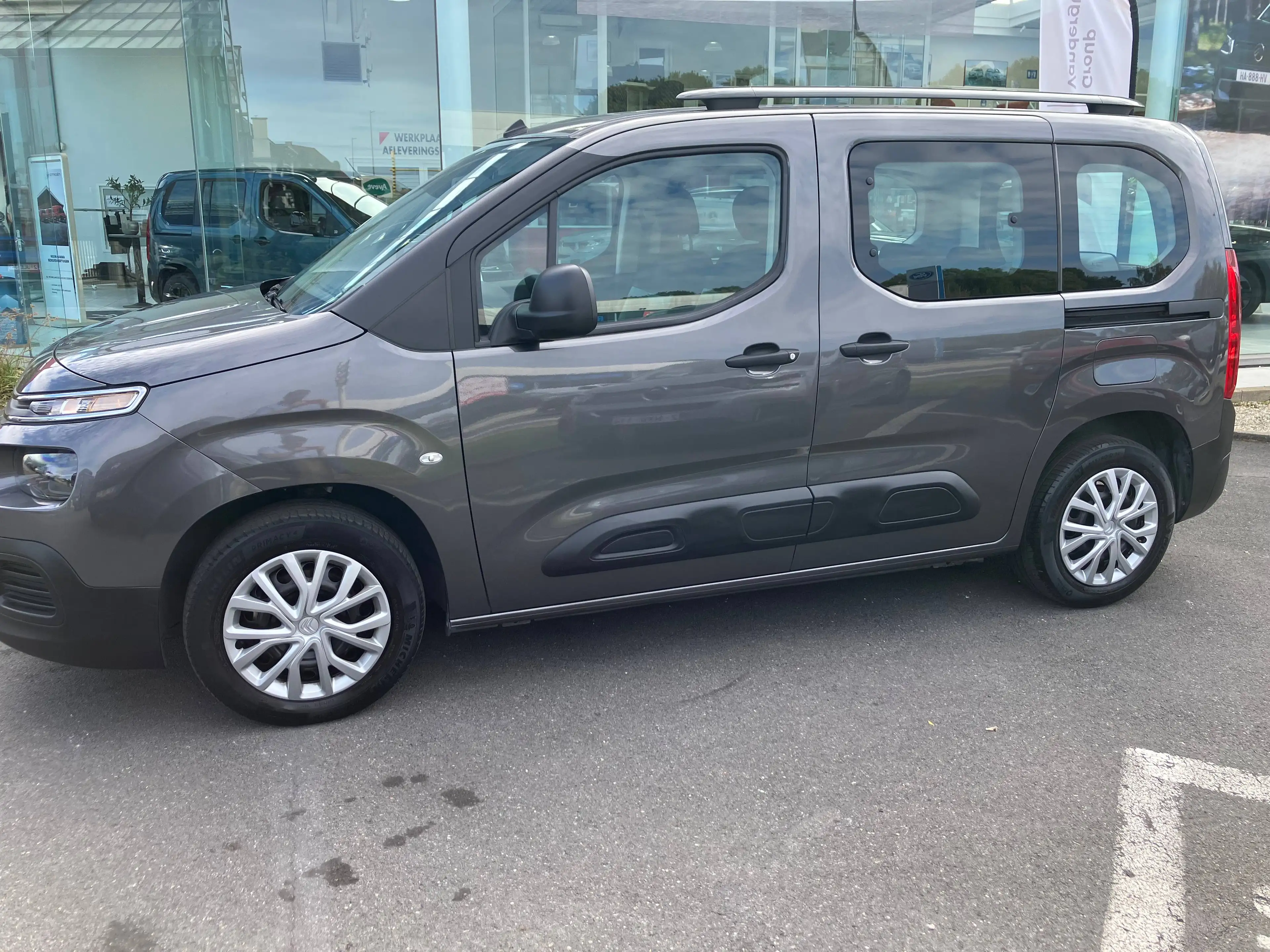 Citroen Berlingo 12PURETECH 110 FEEL — photo 2
