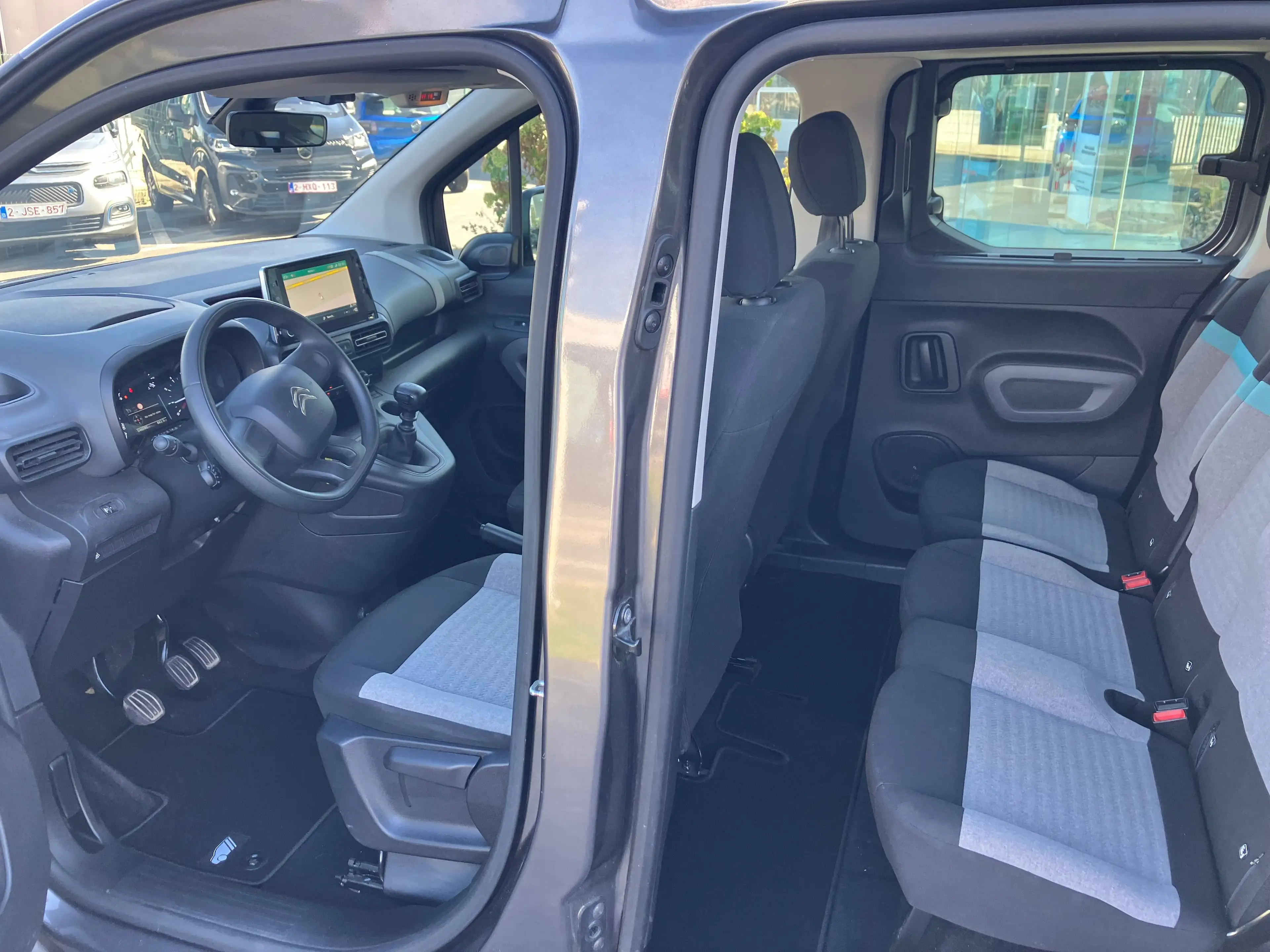 Citroen Berlingo 12PURETECH 110 FEEL — photo 7