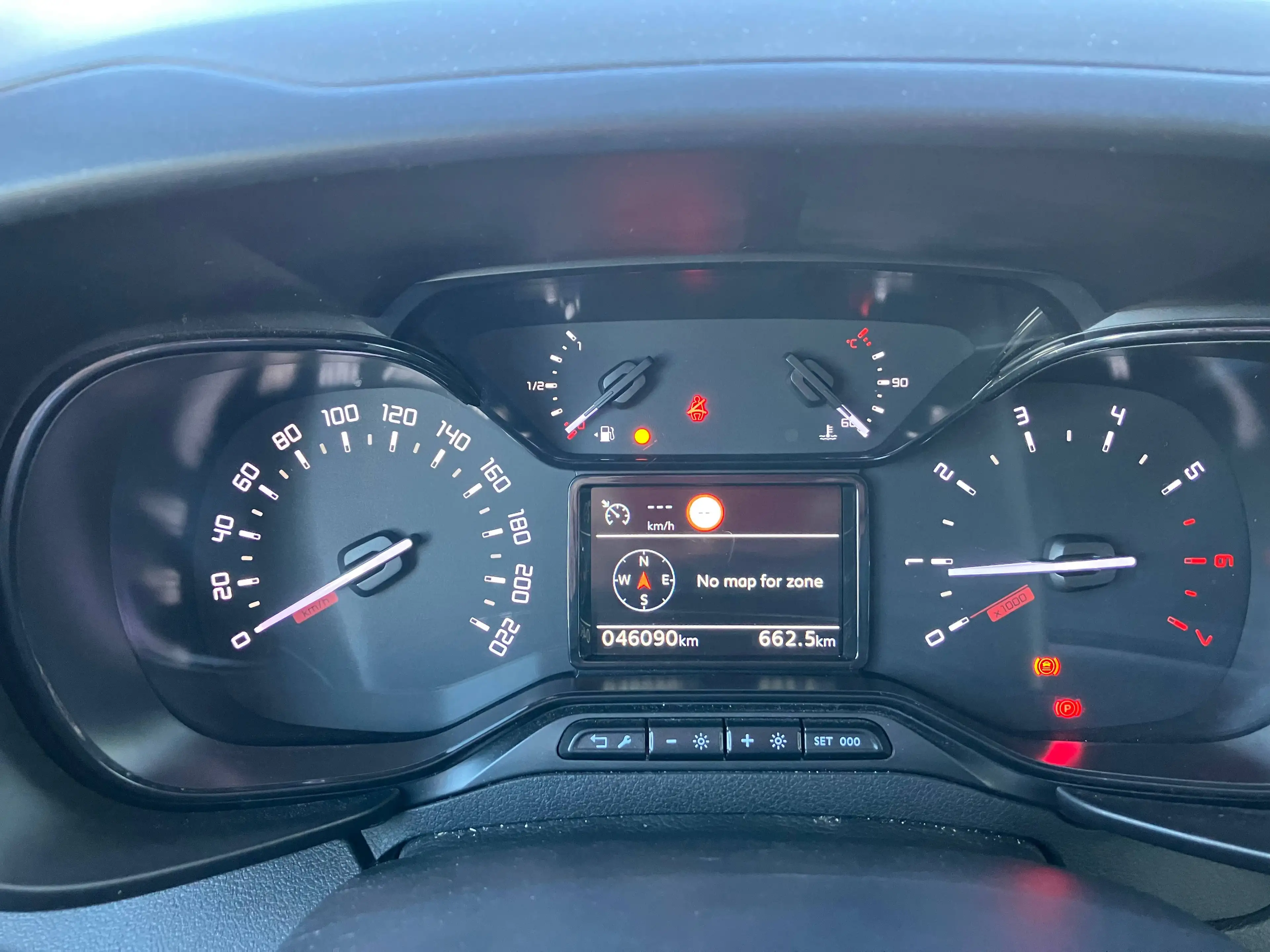 Citroen Berlingo 12PURETECH 110 FEEL — photo 10