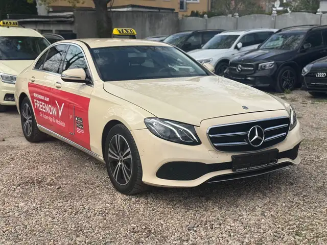 Mercedes-Benz E 200 d Avantgarde/Taxi/R.Kamera/Navi/Leder