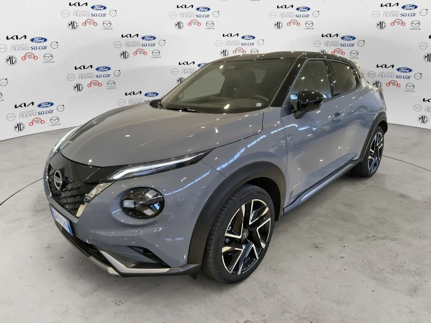 Nissan Juke Juke 1.6 HEV N-Design Grijs - 1