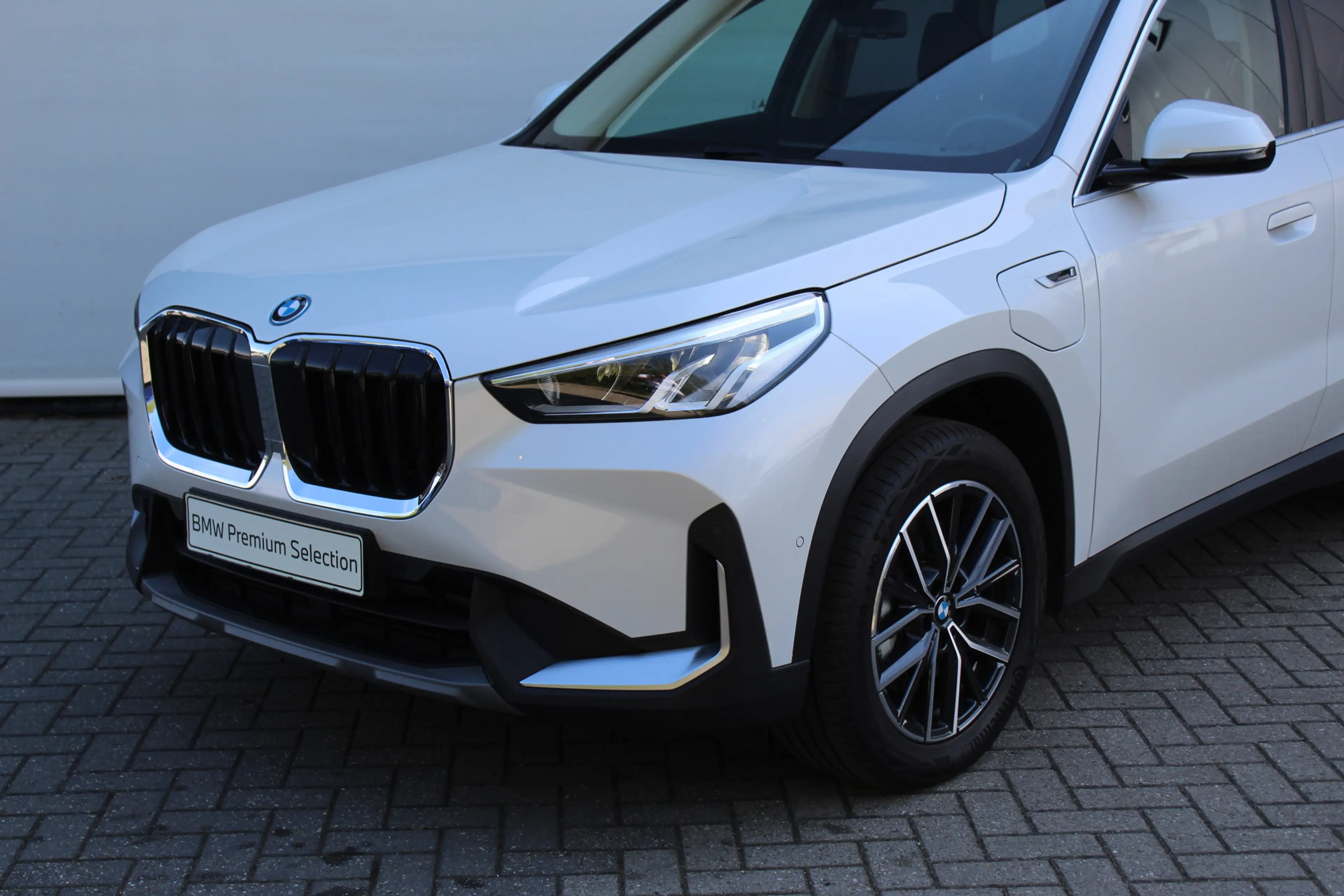 BMW X1 xDrive30e Automaat / Panoramadak / Achteruitrijcam — photo 4