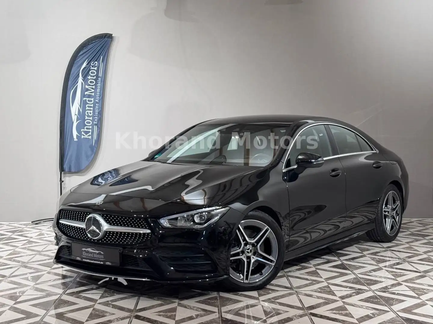Mercedes-Benz CLA 200 AMG Line Navi RFK Schwarz - 1