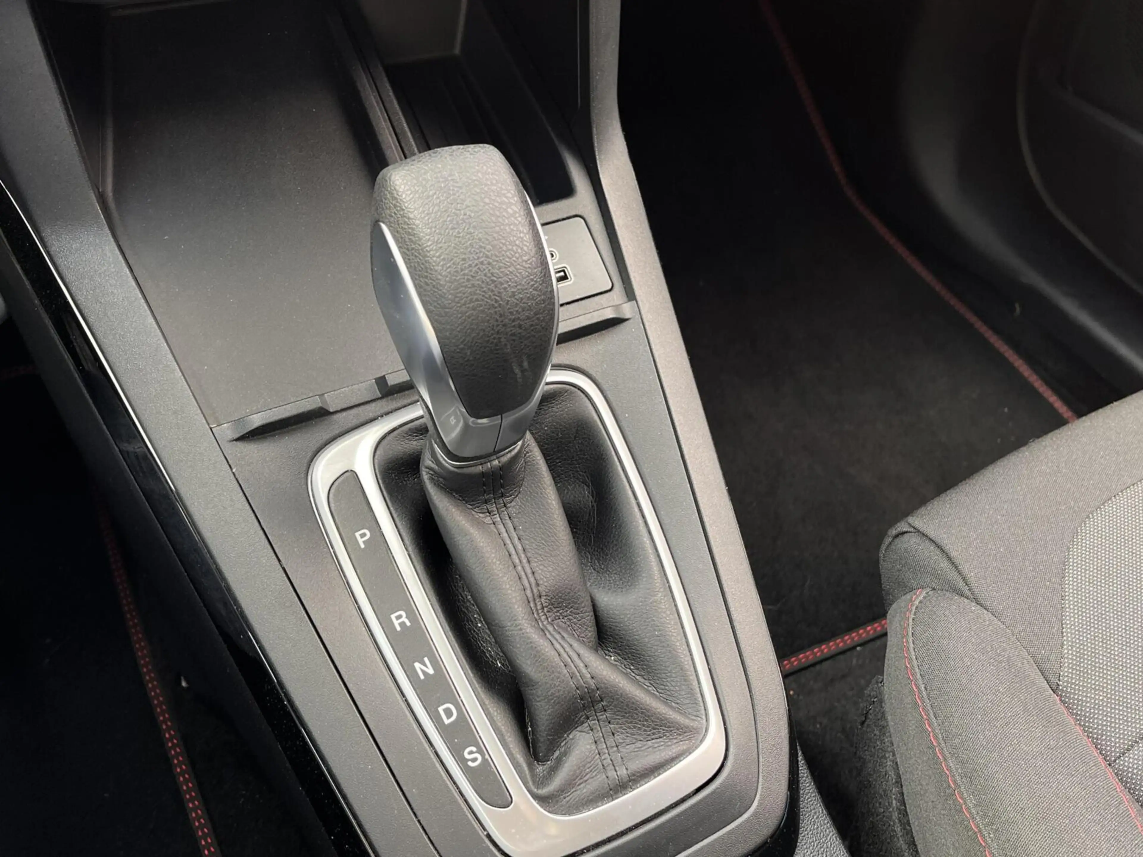 Ford Puma 1.0 EcoBoost Hybrid ST-Line 125PK Automaat Winterp — photo 22