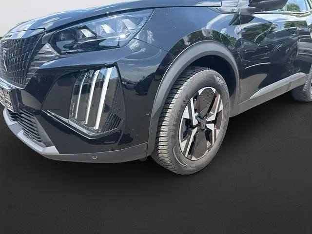 Peugeot 2008 view 10