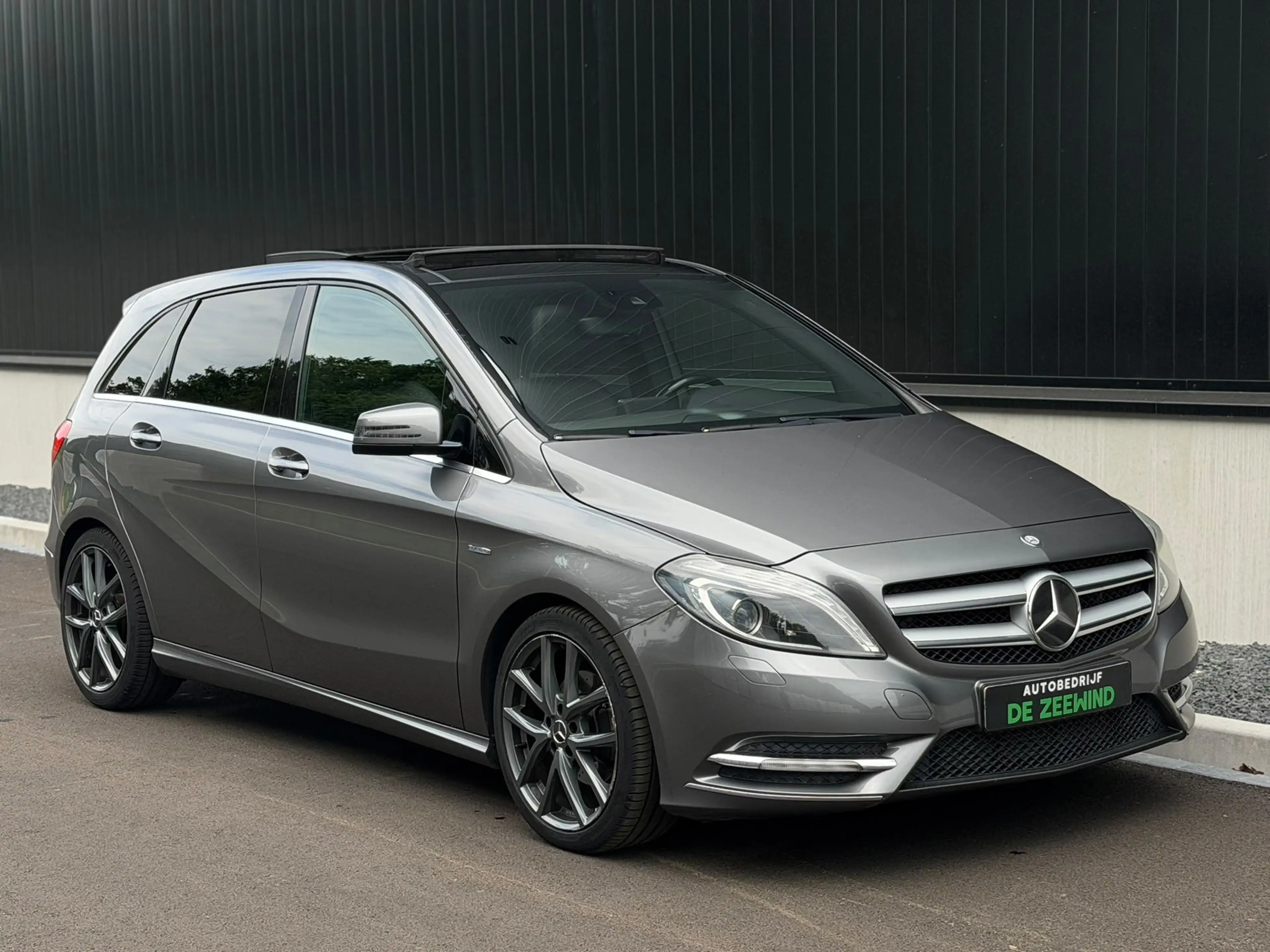 Mercedes-Benz B 180 Ambition|Leer|Panoramadak|RIjklaar — photo 8
