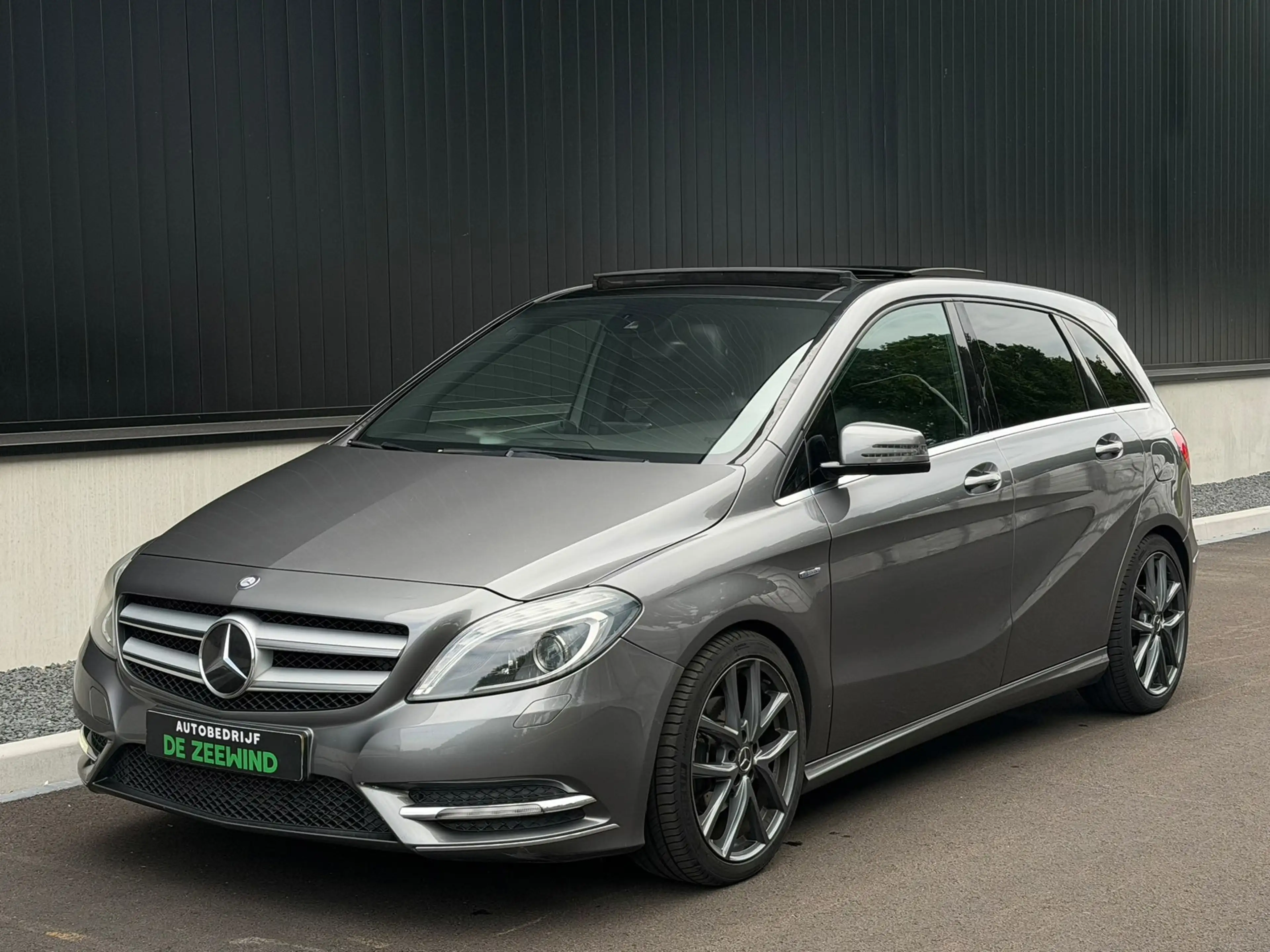 Mercedes-Benz B 180 Ambition|Leer|Panoramadak|RIjklaar — photo 10