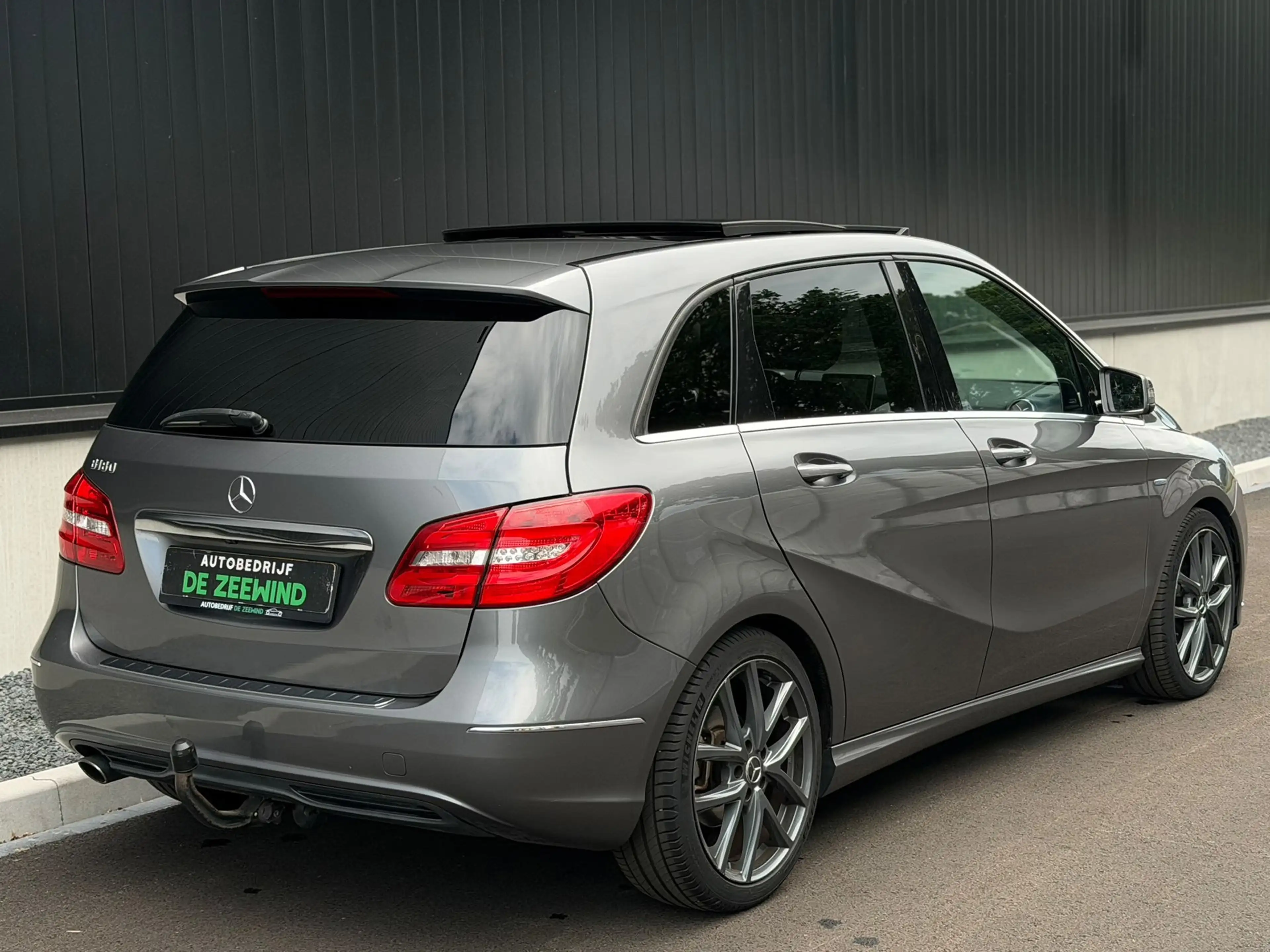 Mercedes-Benz B 180 Ambition|Leer|Panoramadak|RIjklaar — photo 6