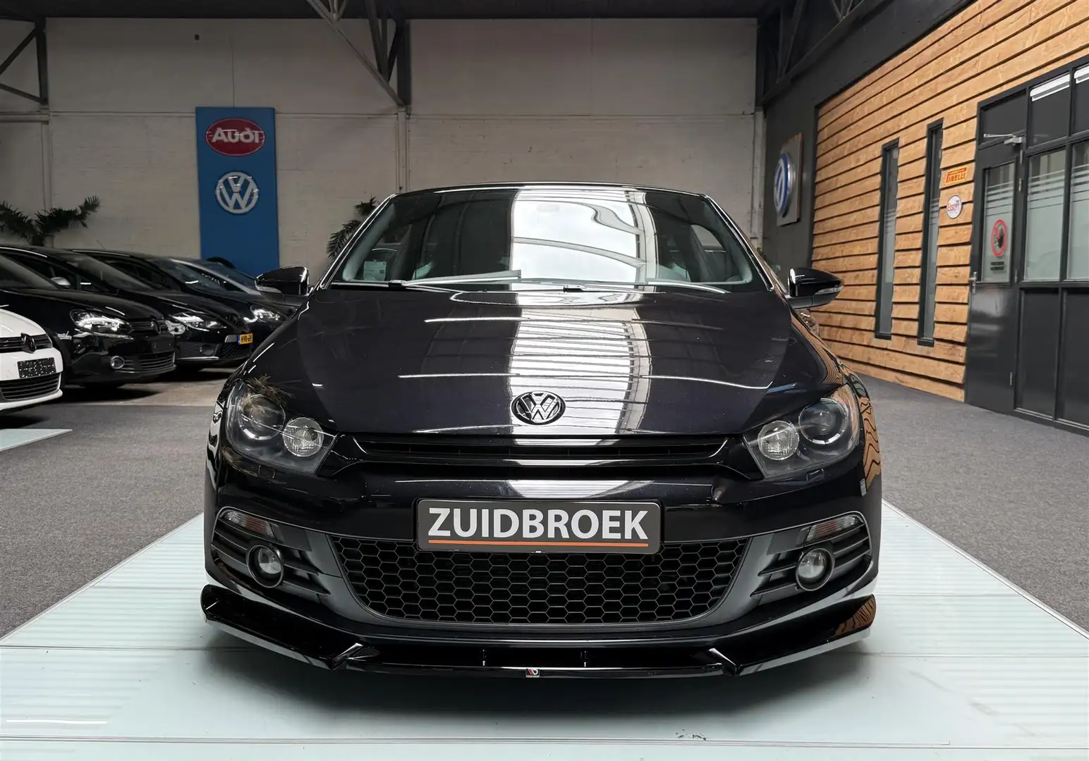 Volkswagen Scirocco 1.4 TSI 122PK Match Pano Xenon Clima Zwart - 2