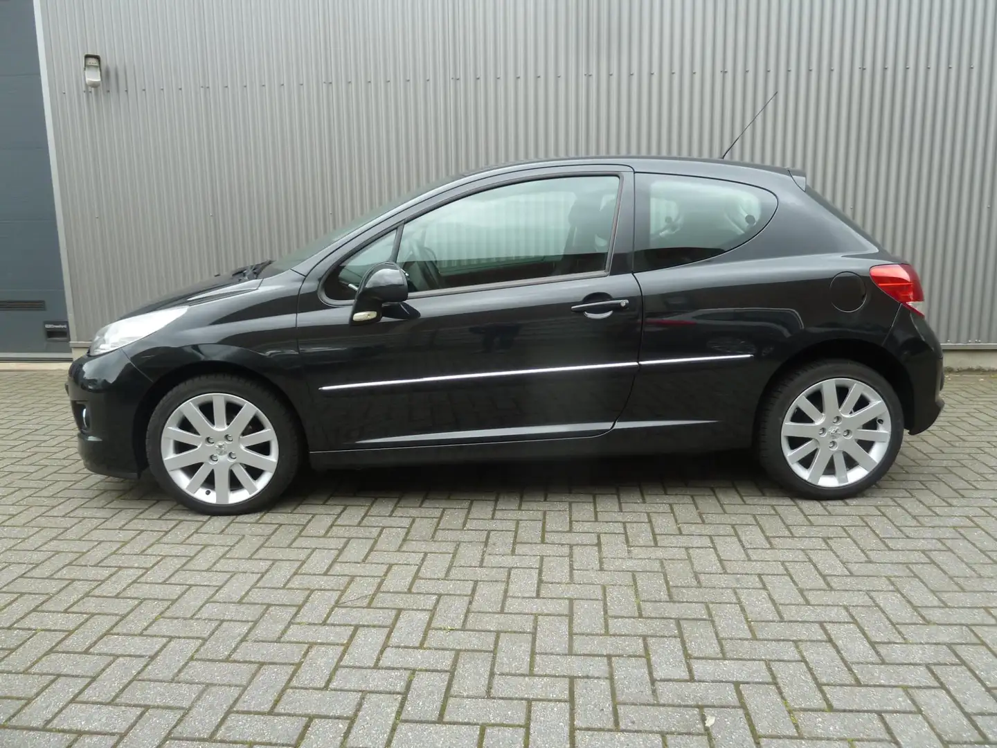 Peugeot 207 1.4 Acces Lite/Airco/Audio/LMV Zwart - 2