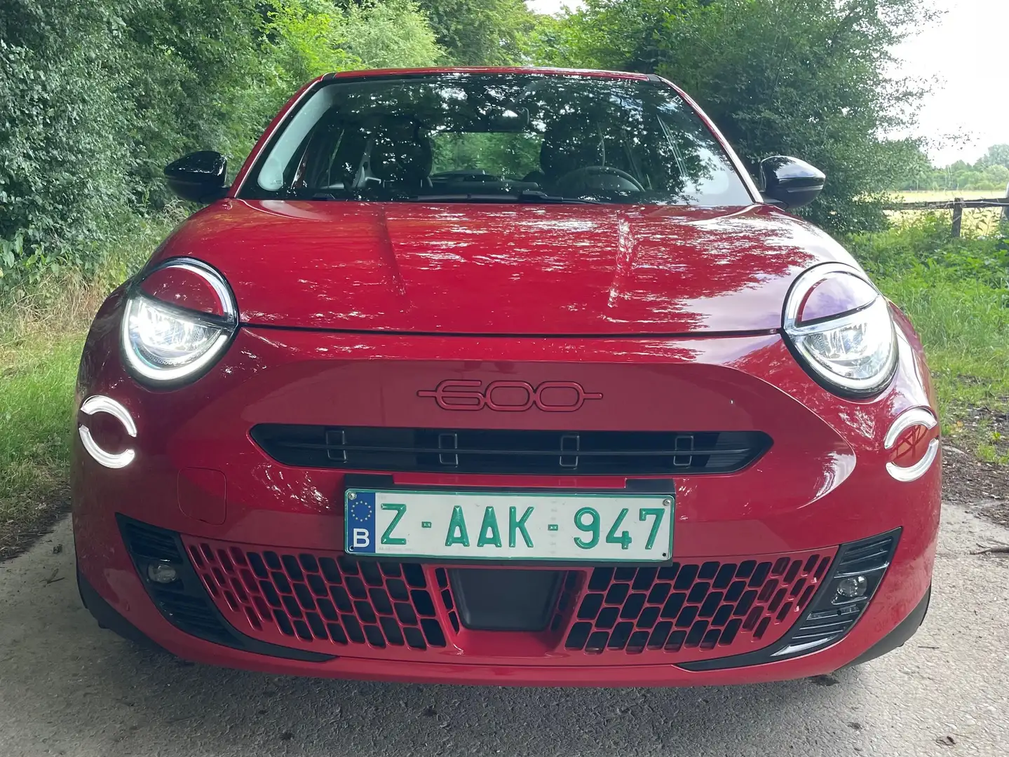 Fiat 600 e-600 54 kWh Red pos de garantie 48 mois Prix tvac Roşu - 2