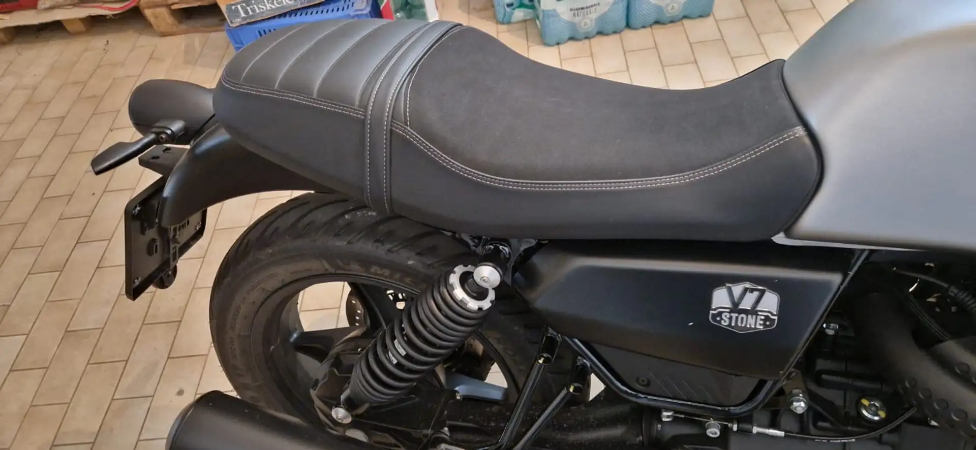 Moto Guzzi V 7 V7 Stone - 2