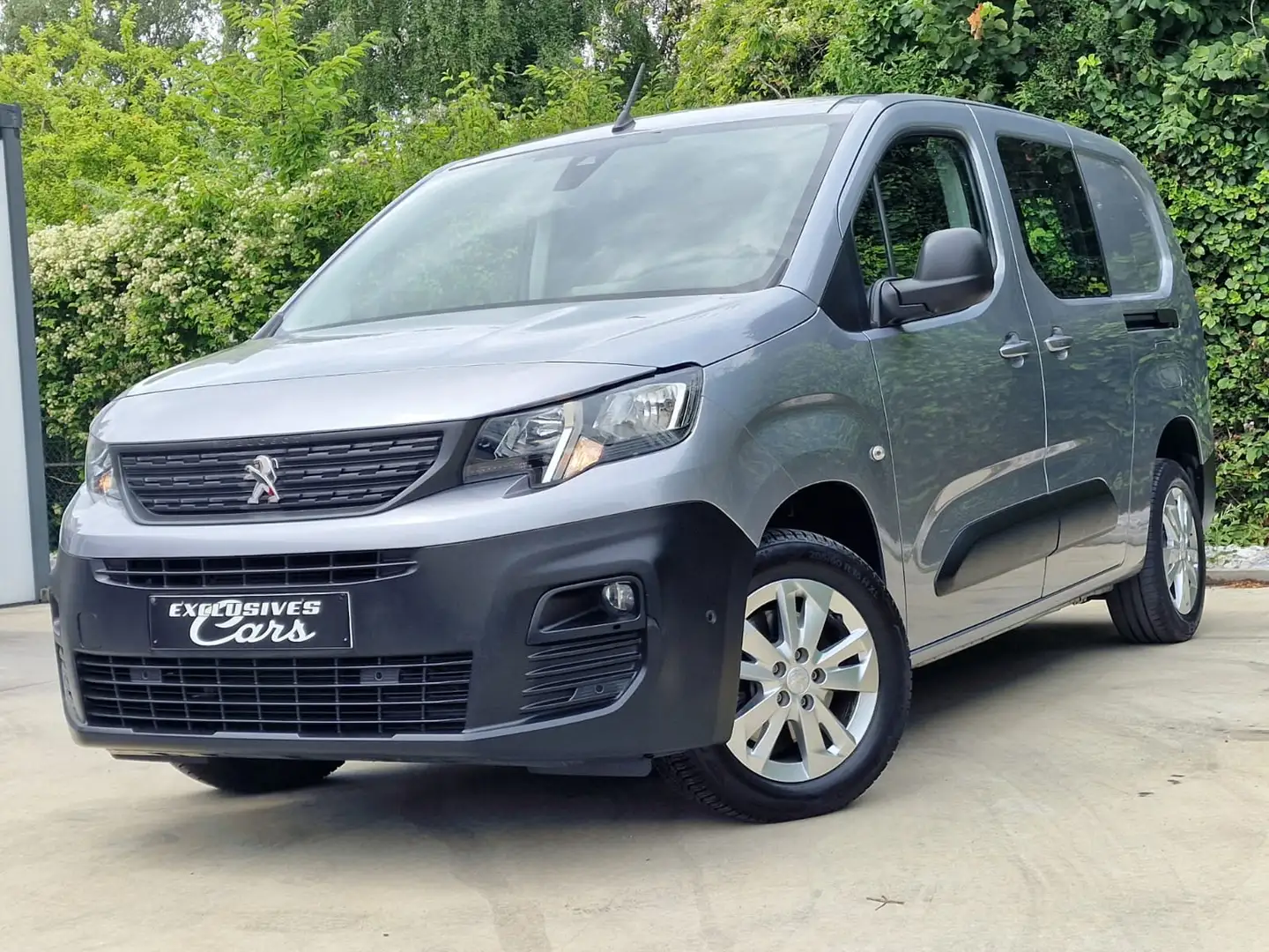 Peugeot Partner HDI 130 CV UTILITAIRE LONG CHASSIS 3 PLACES Grau - 1