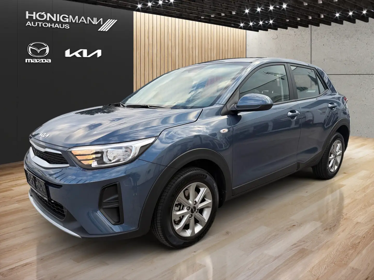 Kia Stonic 1,2 DPI ISG Titan Blau - 1