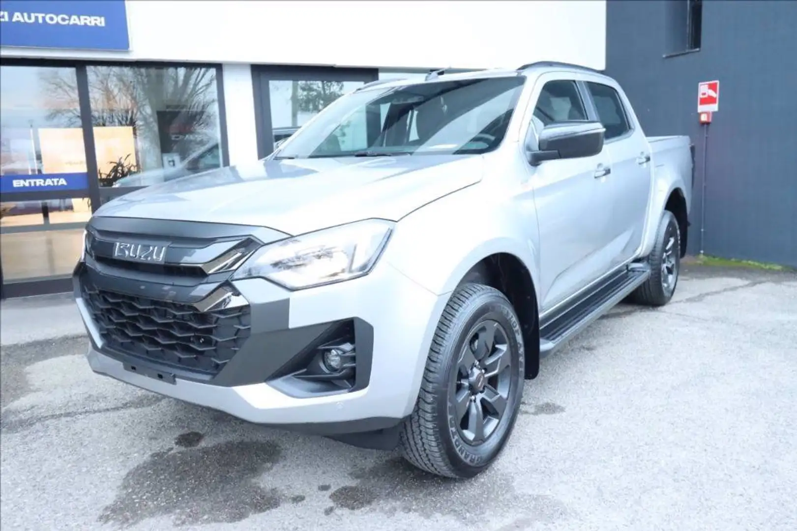 Isuzu D-Max 1.9 crew N60 Nitro Sport 4x4 auto Grigio - 1