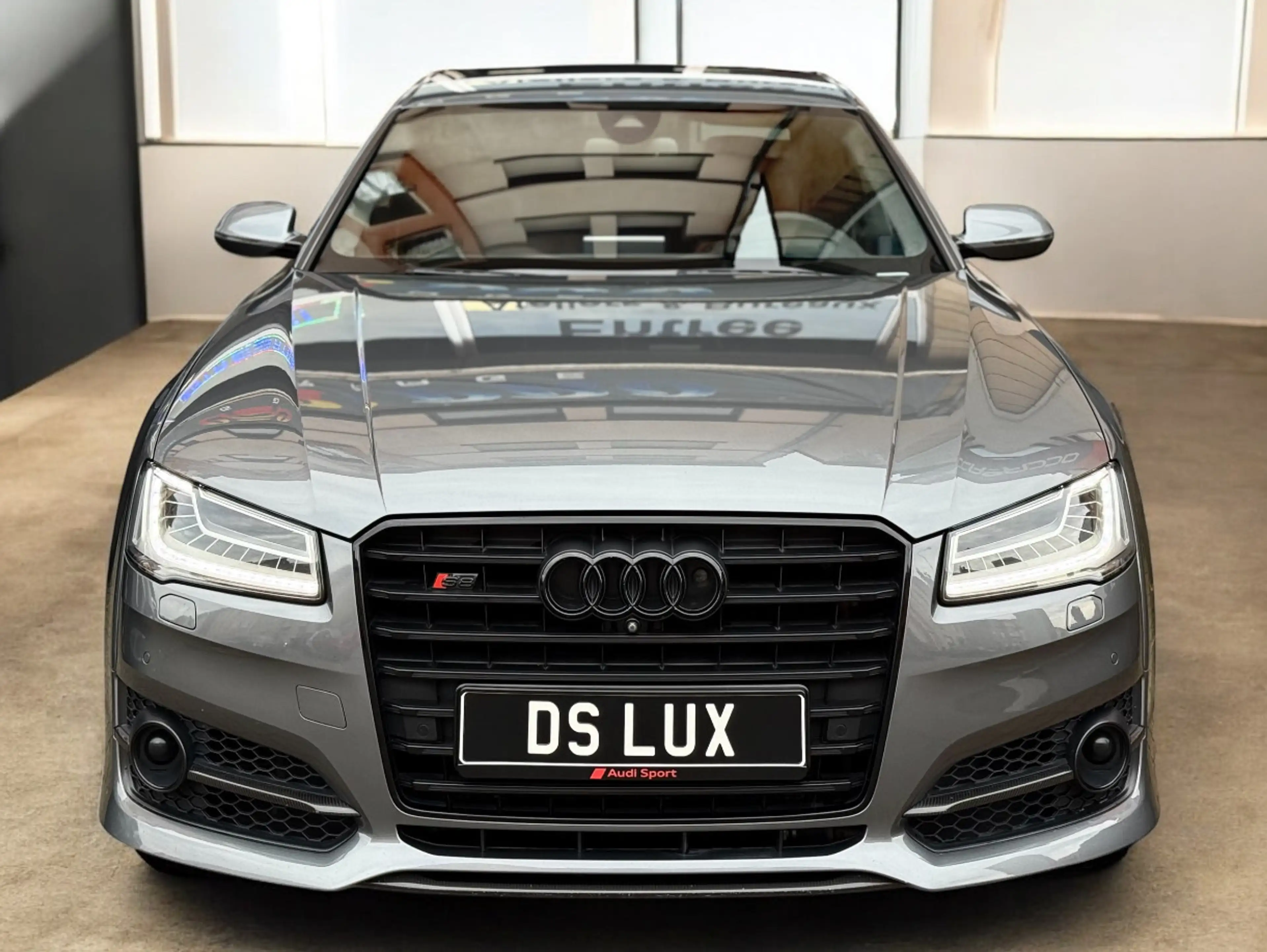 Audi S8 PLUS V8 BITURBO 605CH MATRIX / ACC / BOSE / CARBON — photo 2