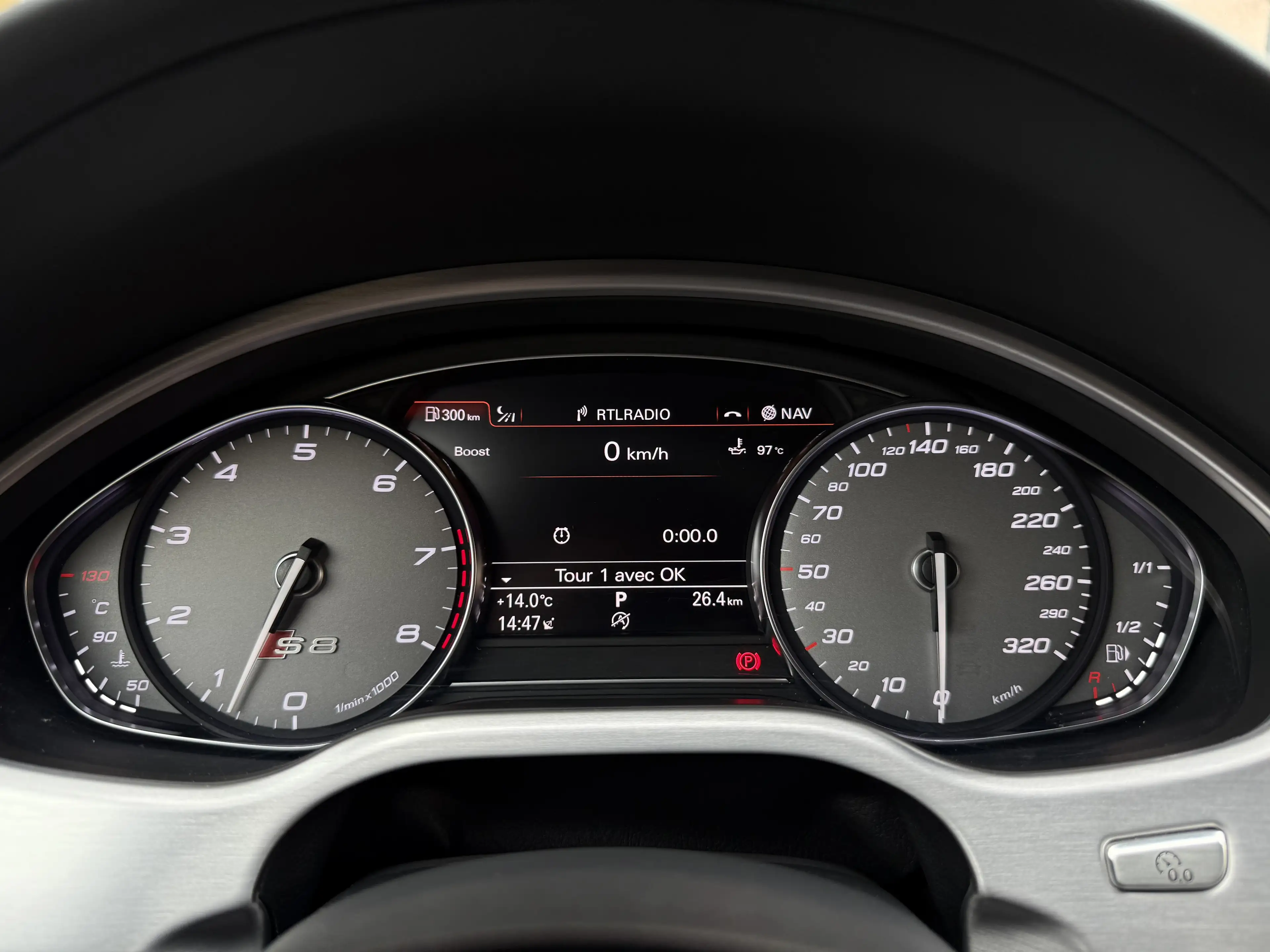 Audi S8 PLUS V8 BITURBO 605CH MATRIX / ACC / BOSE / CARBON — photo 11