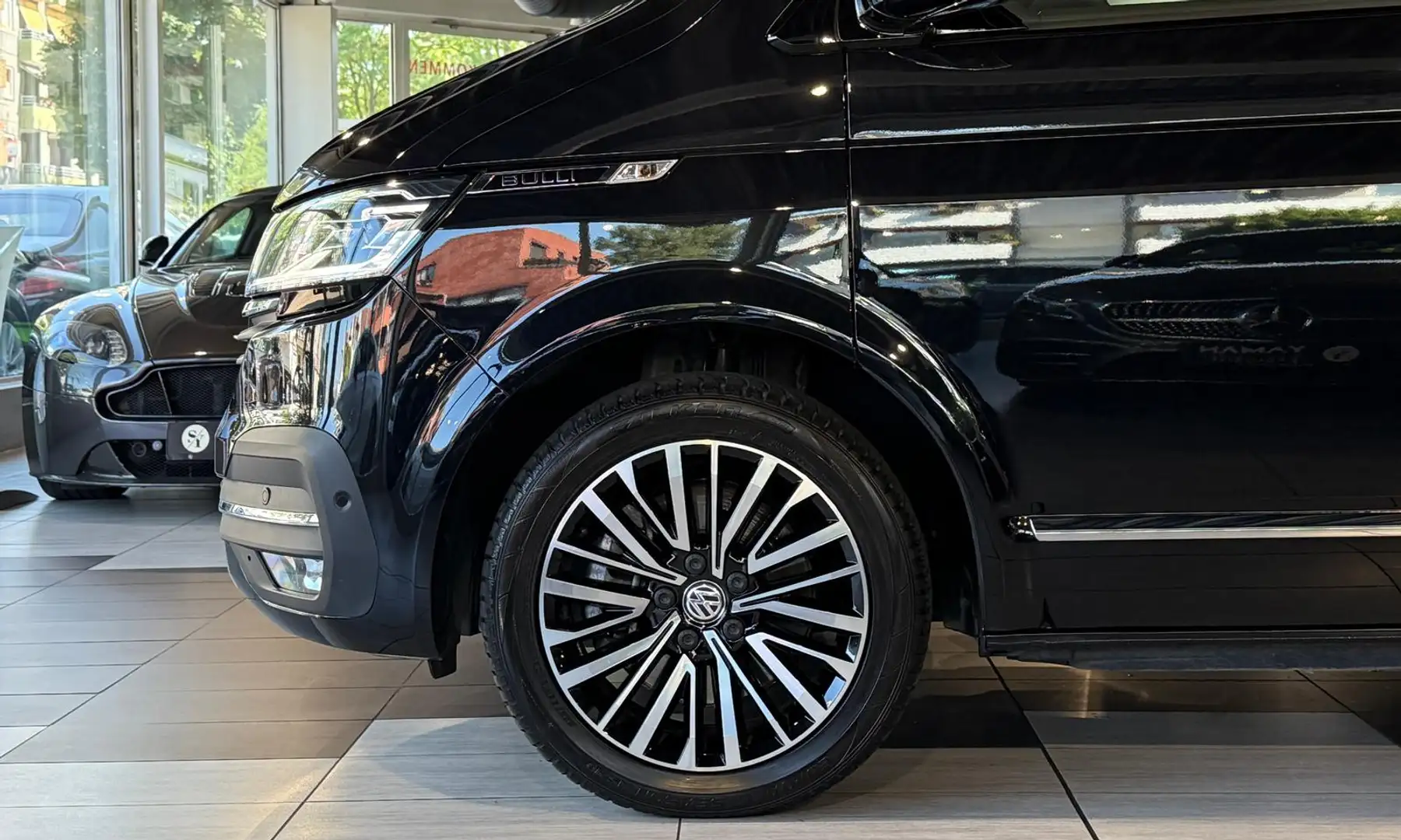 Volkswagen T6.1 Multivan Multivan Highline 4MOTION*2xEl-Tür Schwarz - 2