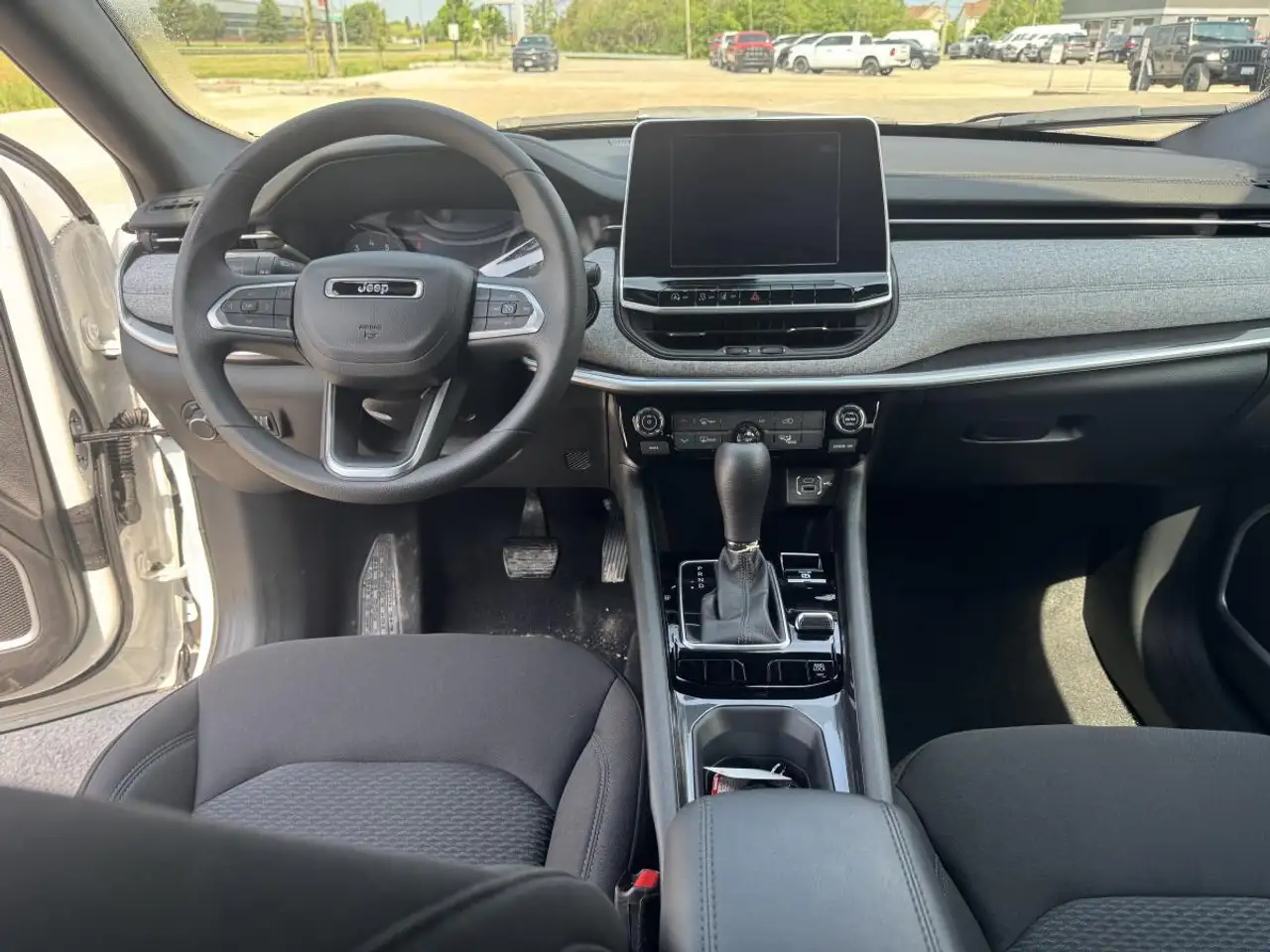 Jeep Compass снимка Jeep Compass