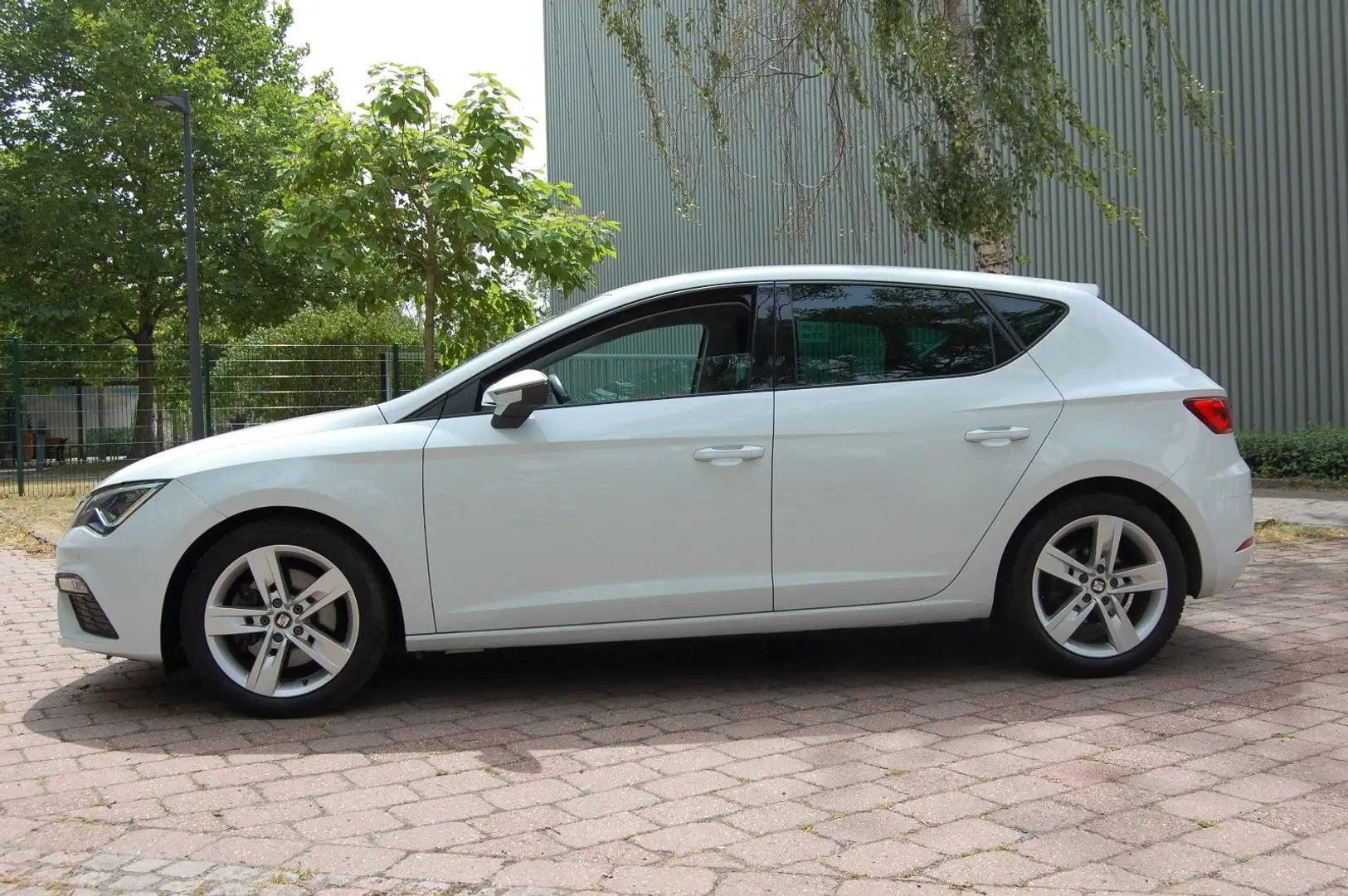 SEAT Leon FR 1,8 DSG Automatik,Navigation Bianco - 2
