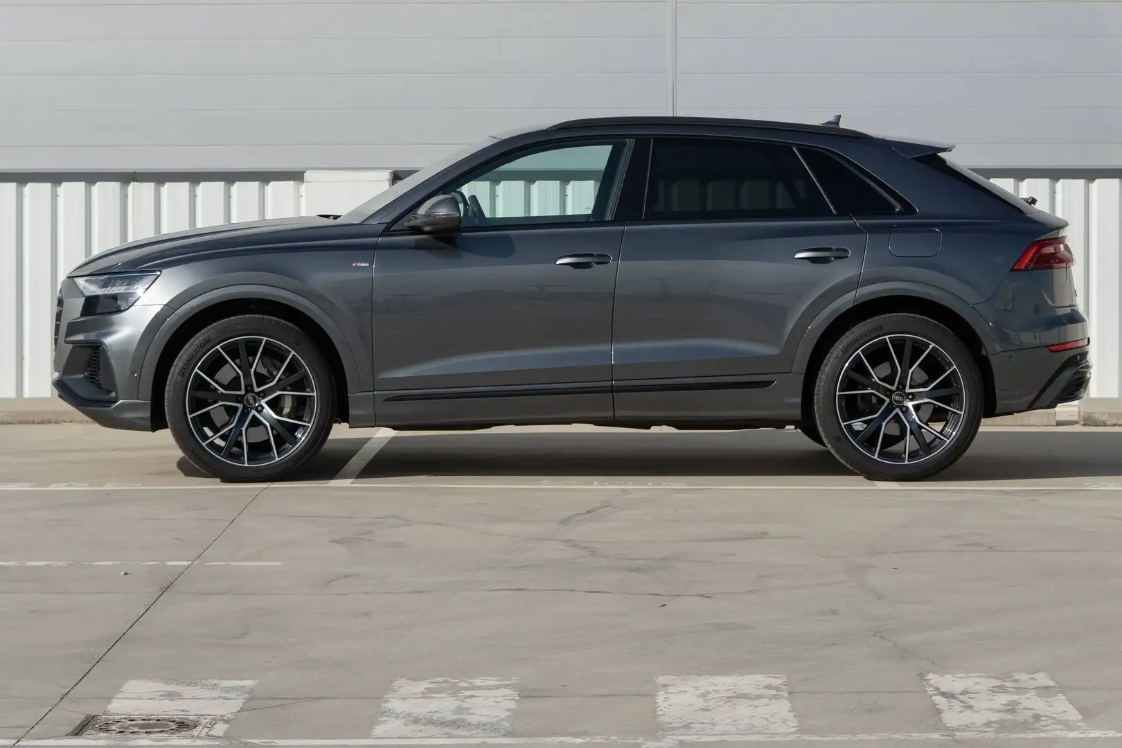 Audi Q8 Q8 55 TFSIe S line quattro S line Gris - 2
