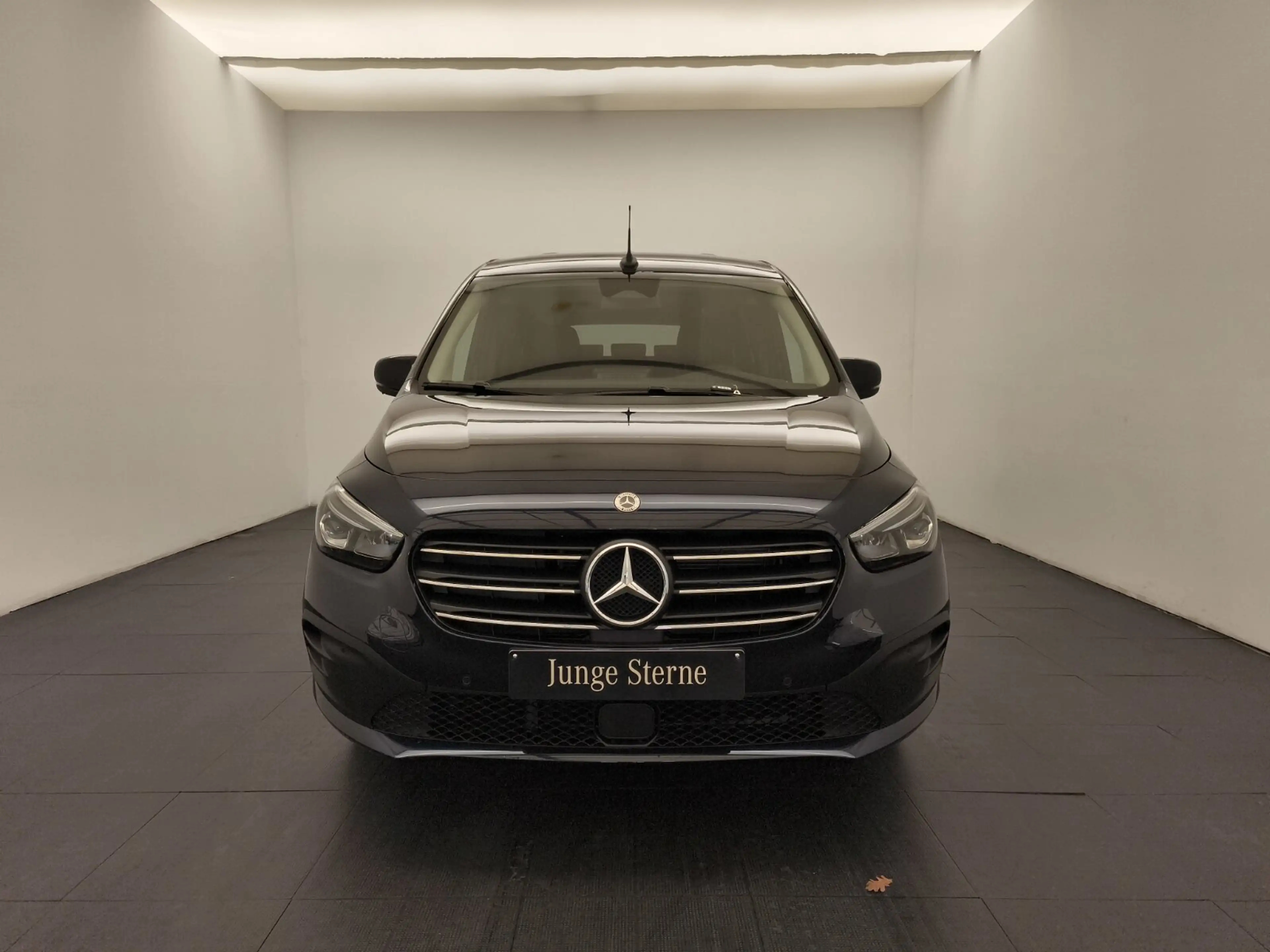 Mercedes-Benz T-Class T-Klasse T 180 lang EDITION Progressive/Navi/Klima — photo 2