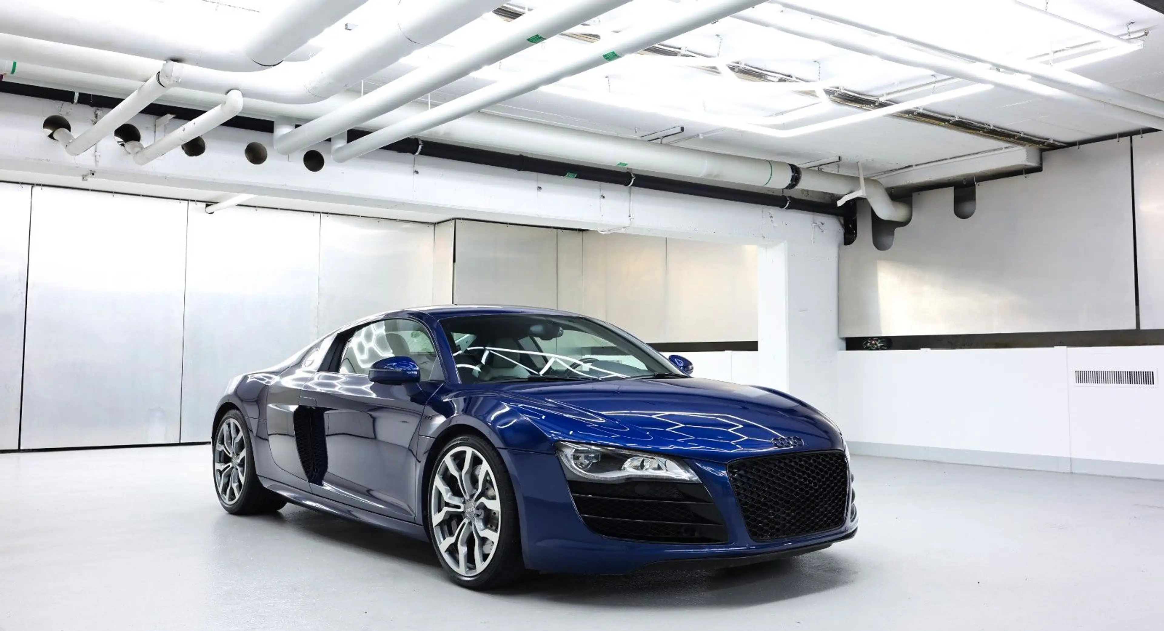 Audi R8 Coupe 5.2 V10 Audi Exclusive Carbon Scheckhef — photo 2