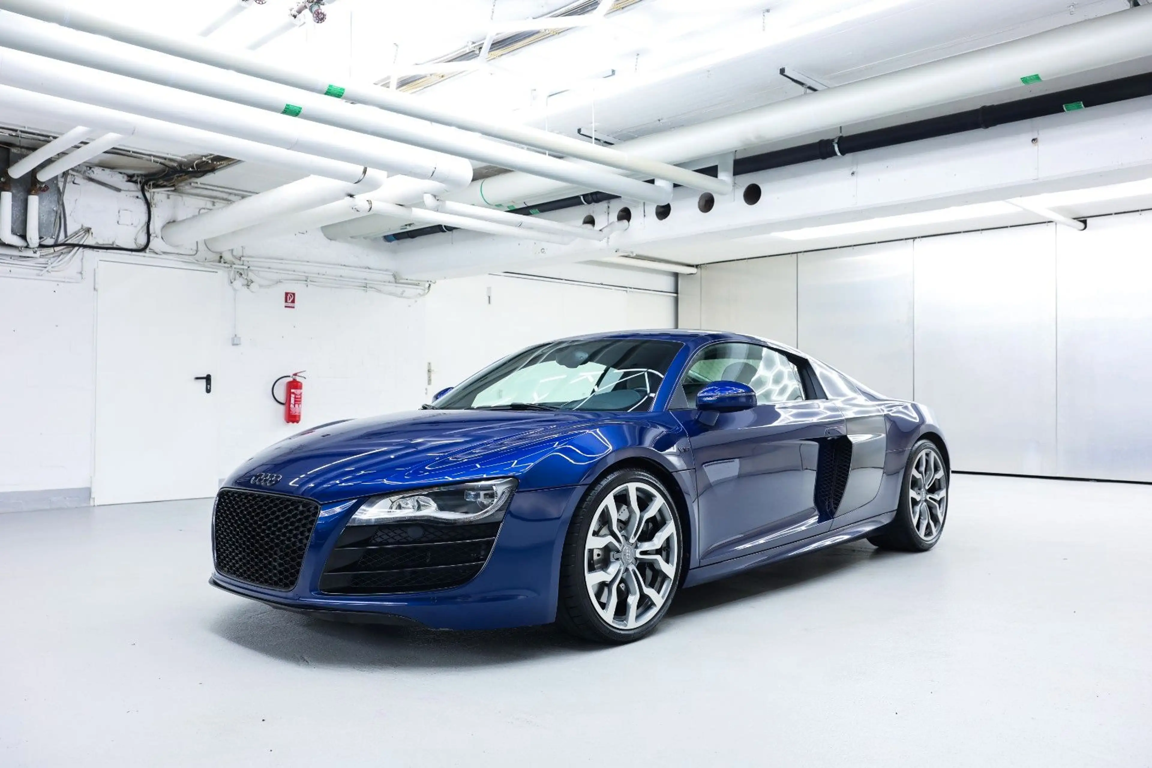 Audi R8 Coupe 5.2 V10 Audi Exclusive Carbon Scheckhef — photo 6
