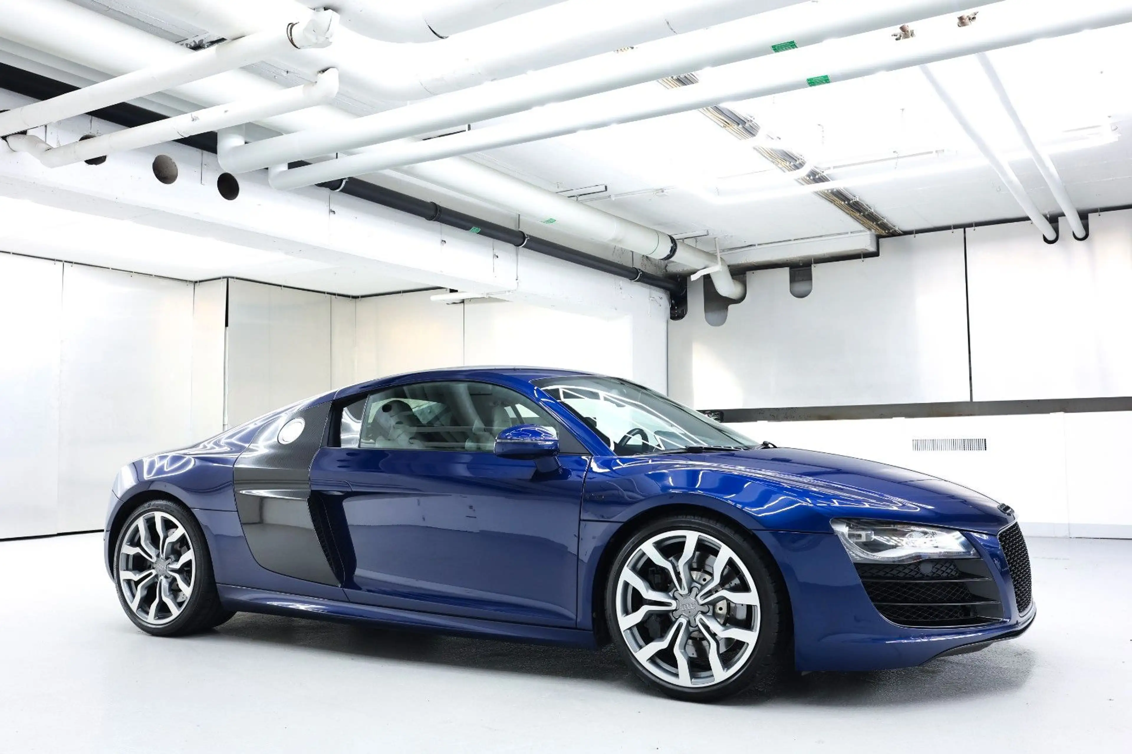 Audi R8 Coupe 5.2 V10 Audi Exclusive Carbon Scheckhef — photo 3