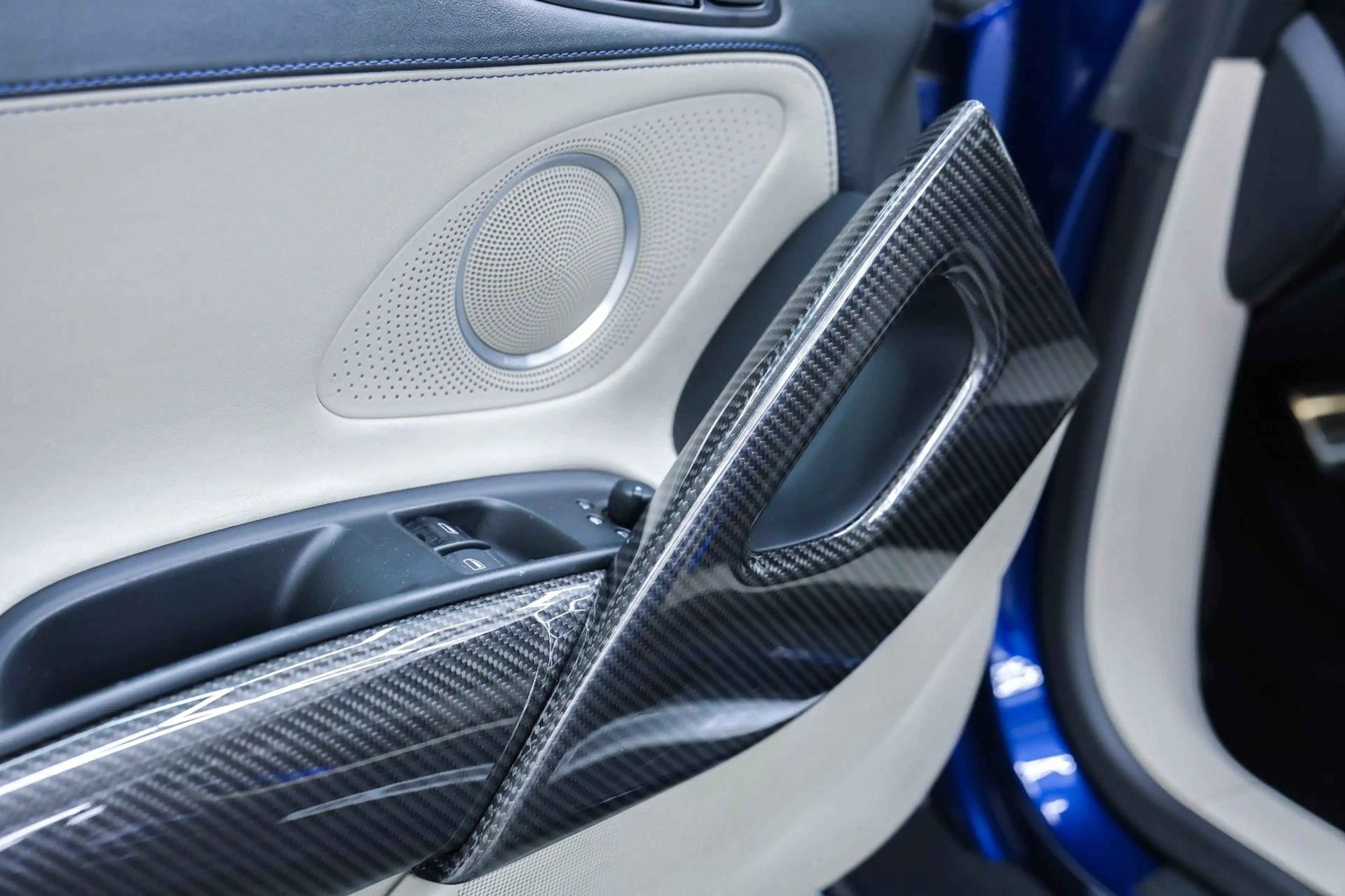 Audi R8 Coupe 5.2 V10 Audi Exclusive Carbon Scheckhef — photo 16